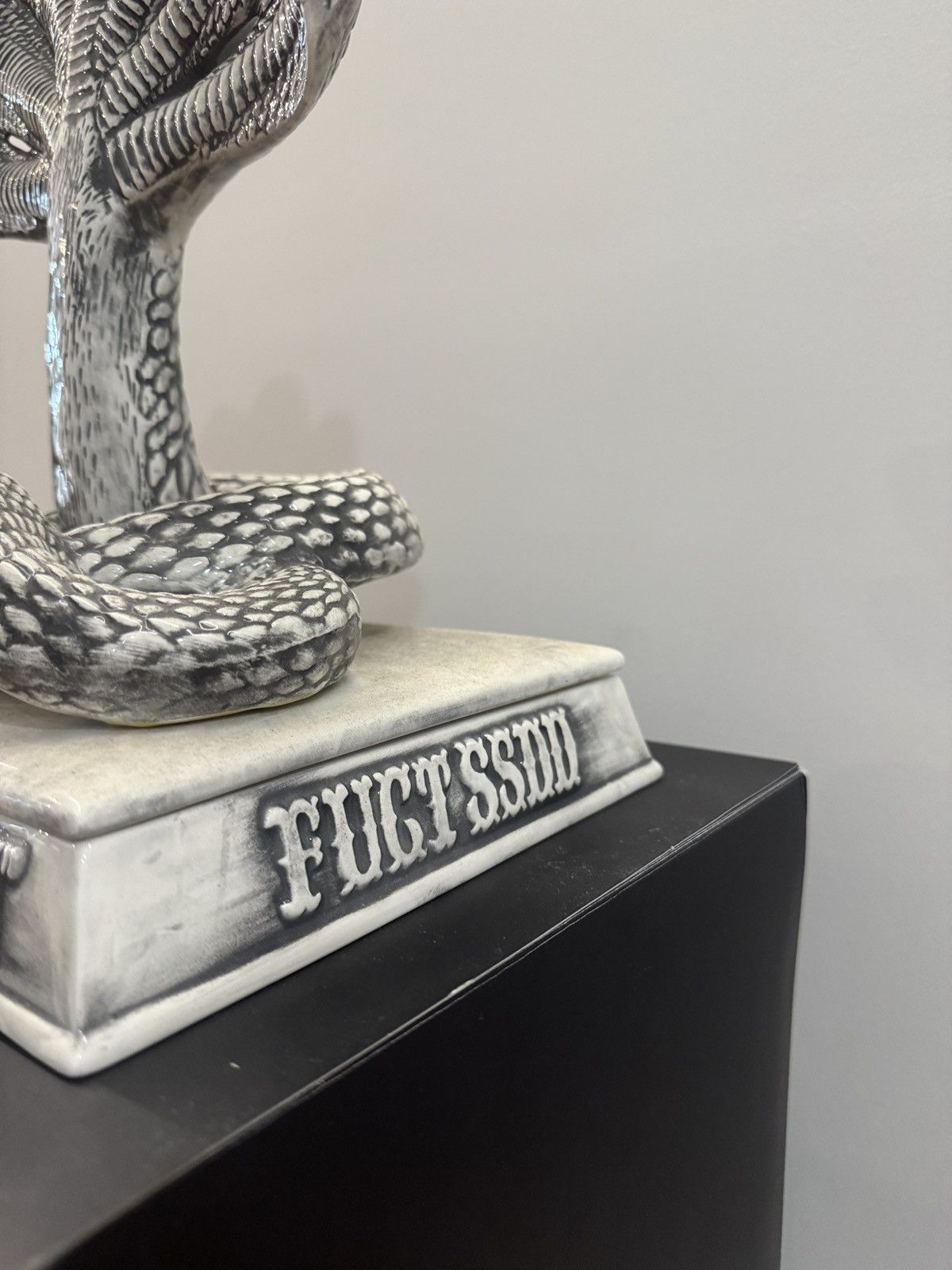 Neighborhood FUCT SSDD x Neighborhood NHFU Incense Chamber Size ONE SIZE - 4 Thumbnail