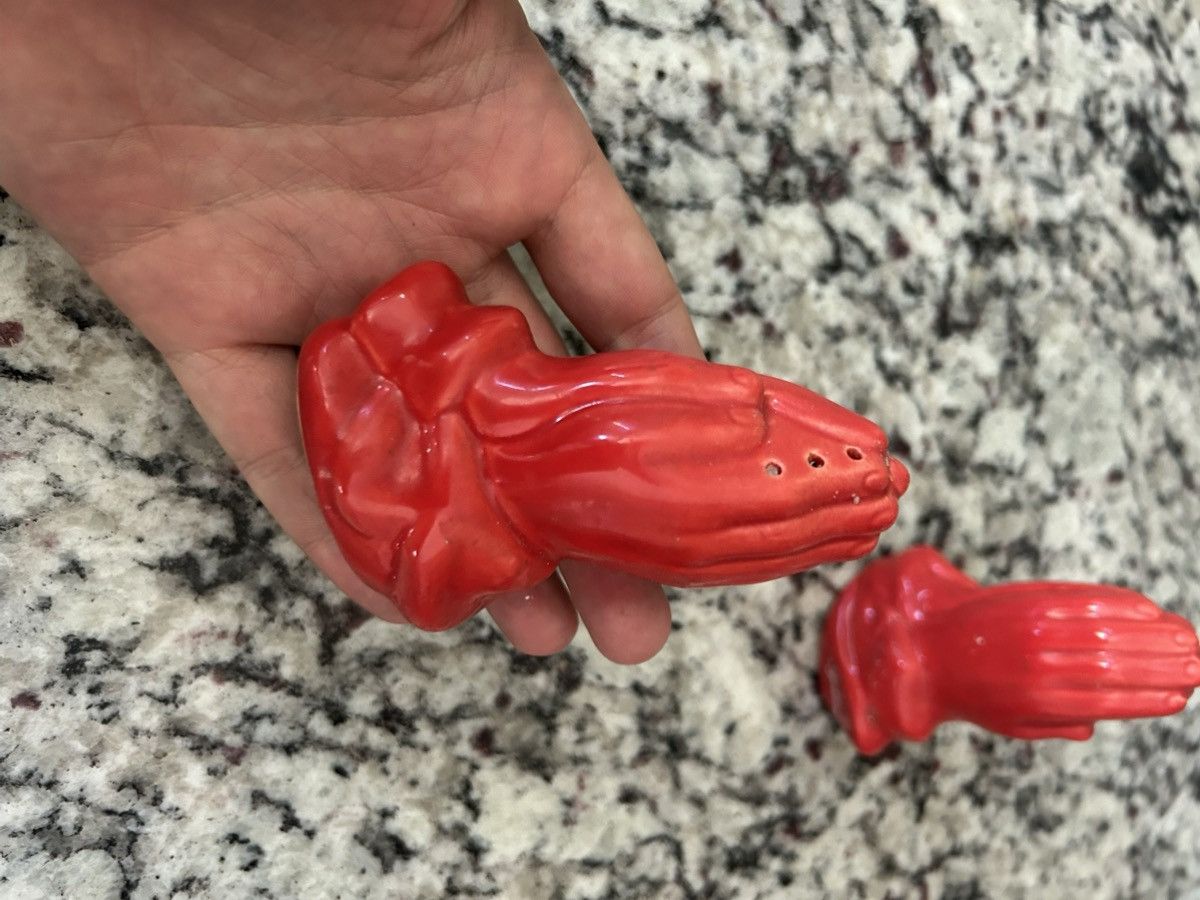 Supreme Supreme s/s 13 prayer hands salt shakers Size ONE SIZE - 6 Thumbnail