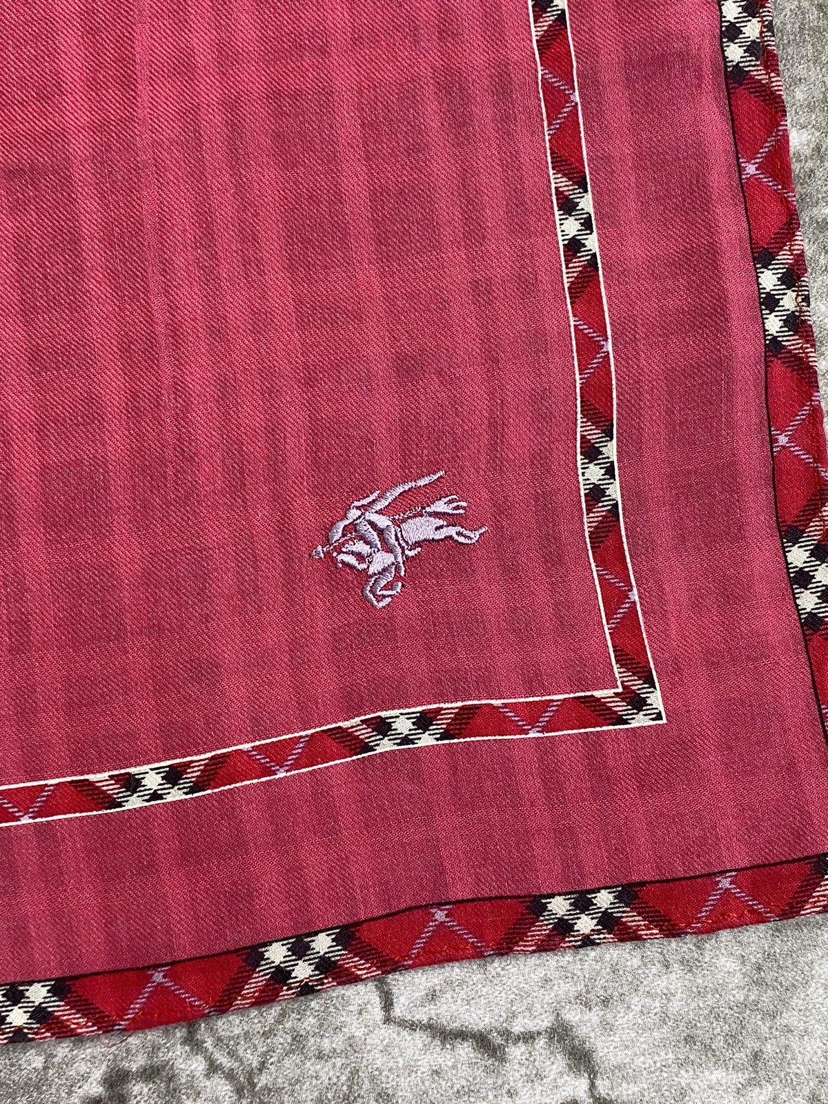 Burberry Burberrys Handkerchief / Bandana / Neckerchief Size ONE SIZE - 3 Thumbnail