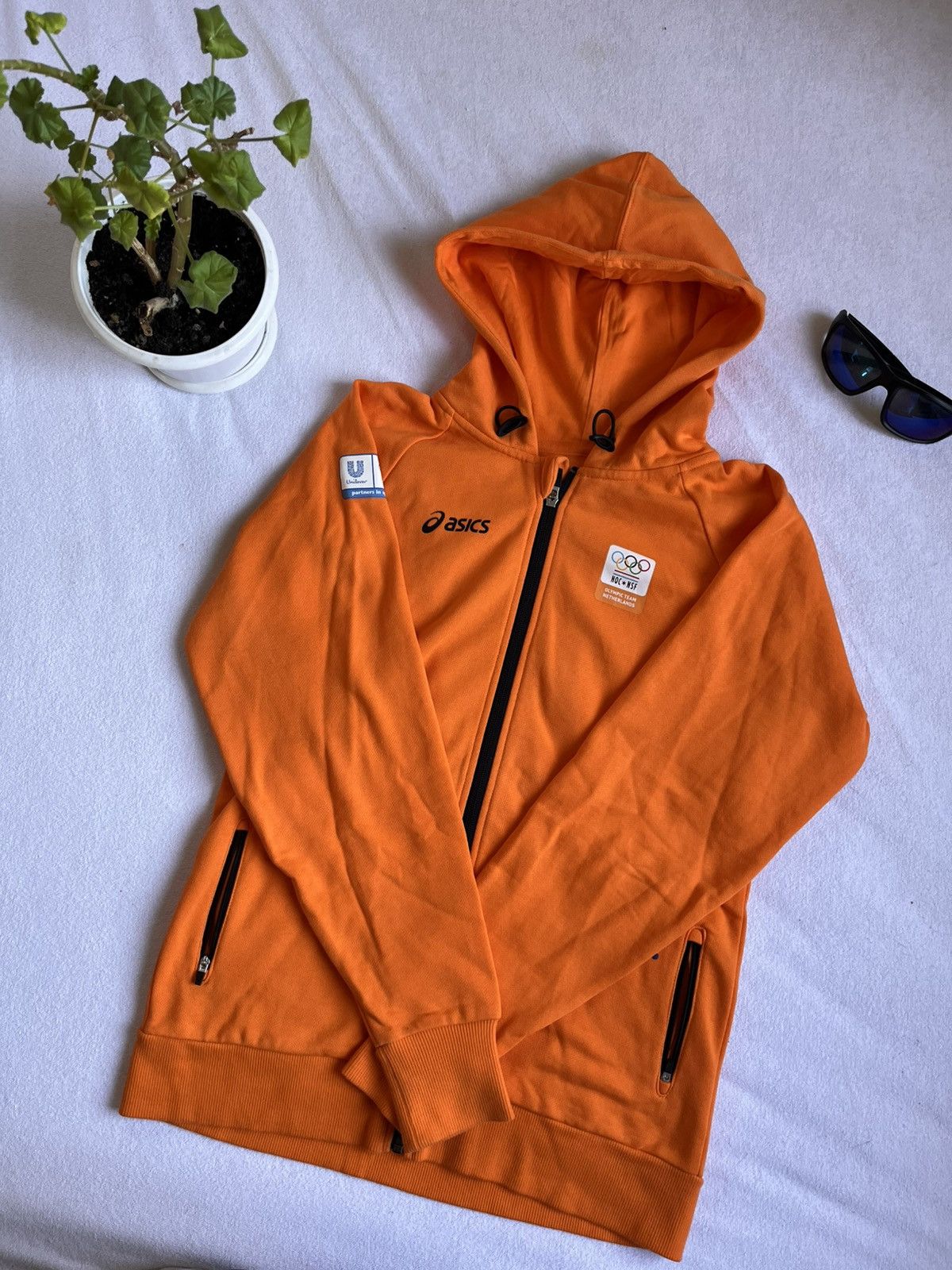 Asics Asics Netherlands Olympic Sweatshirt – Like New! Size M / US 6-8 / IT 42-44 - 1 Thumbnail