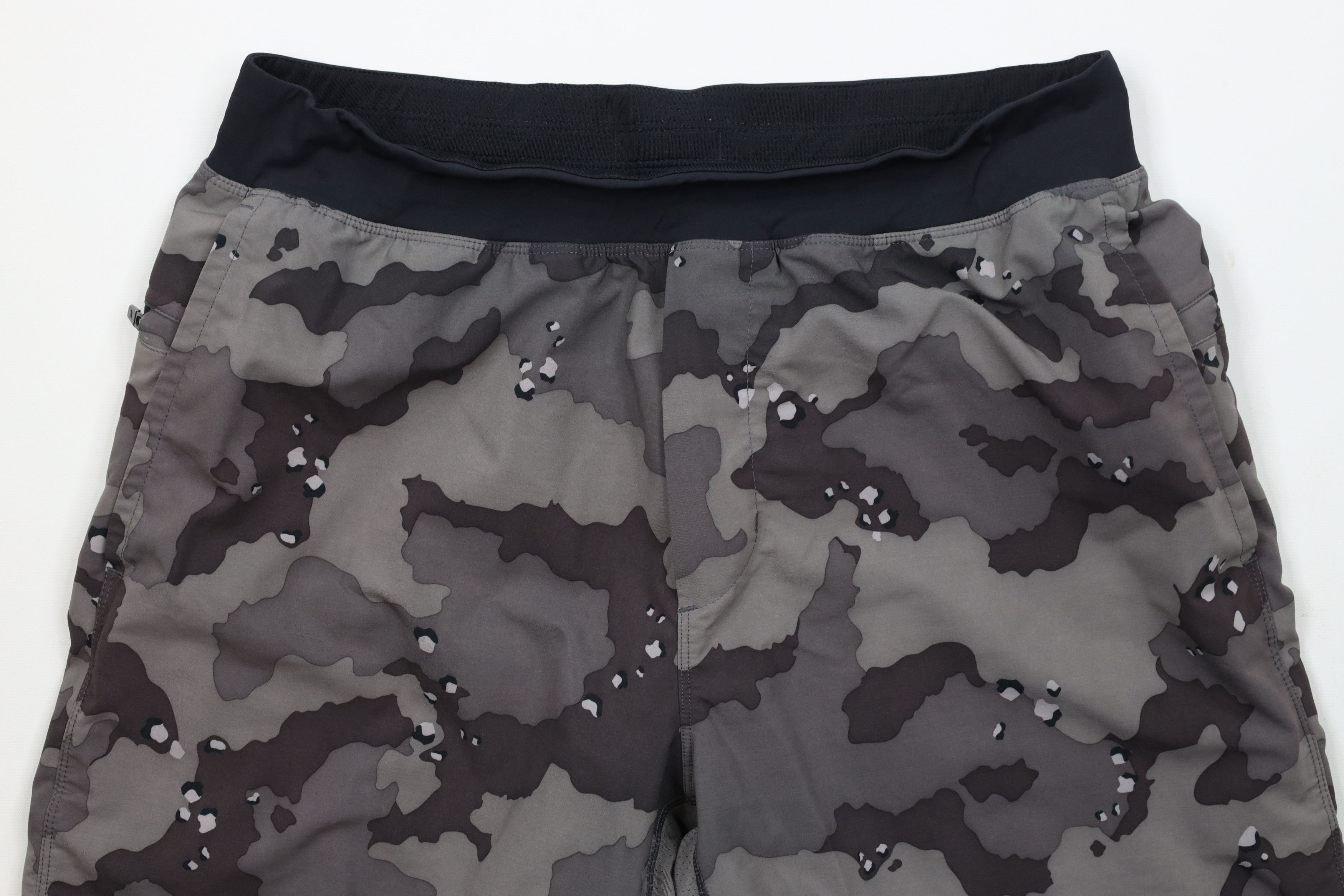 Fabletics × Vintage Fabletics Stretch Lined Running Jogging Shorts Camouflage Size US 32 / EU 48 - 3 Thumbnail