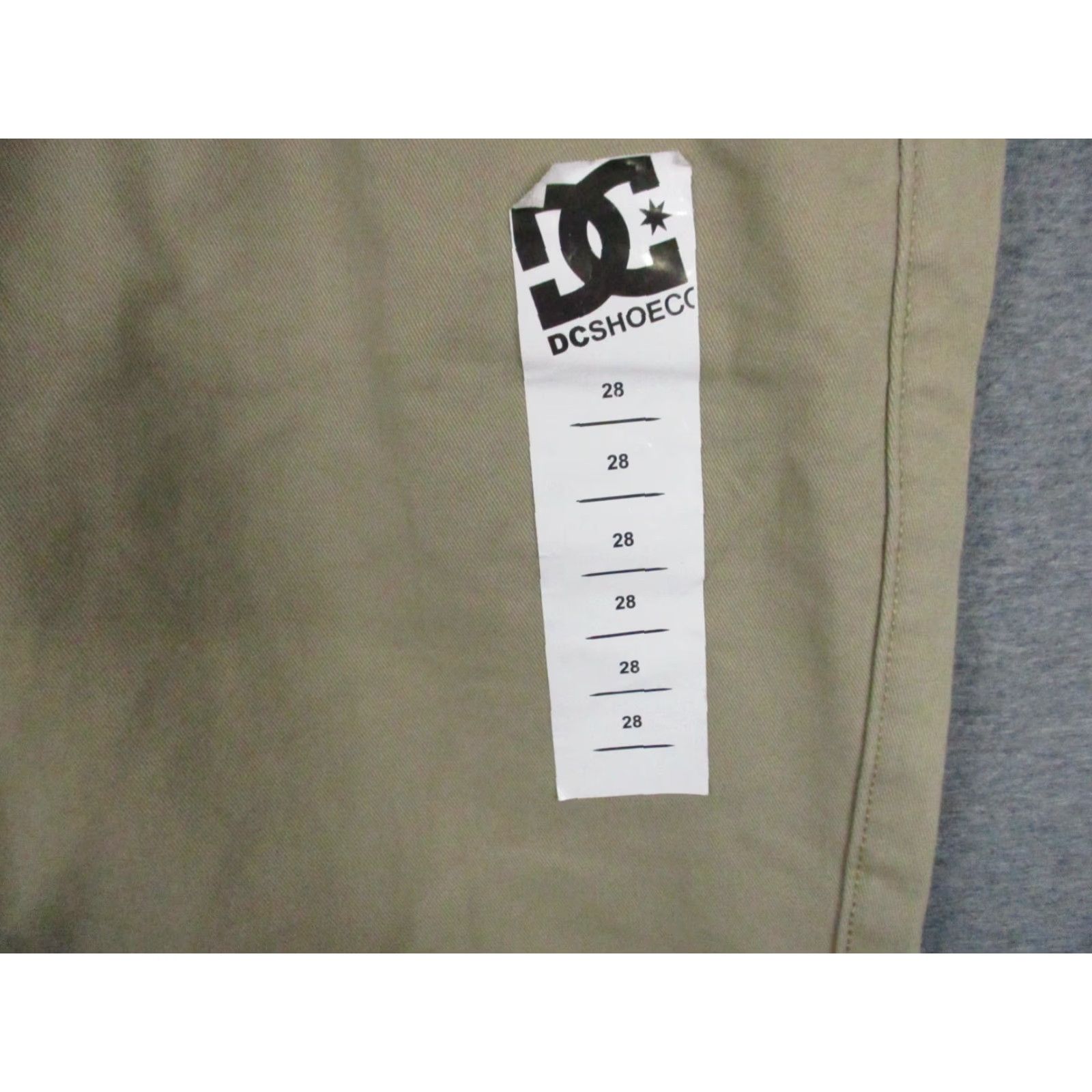 Vintage DC Shoes Co Shorts 28 Men Chino Khaki Flat Front NWT Adjustable 5-Pocket Beig Fully Prime Knit 100% Cotton Casual Summer Fall Spring Mens Size US 28 / EU 44 - 3 Thumbnail