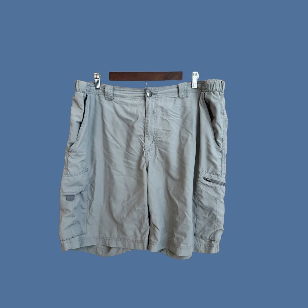 Vintage Columbia Omni-Shade Shorts Mens Large Gray Cargo Outdoor Lightweight Hike Fish Size US 33 - 1 Thumbnail