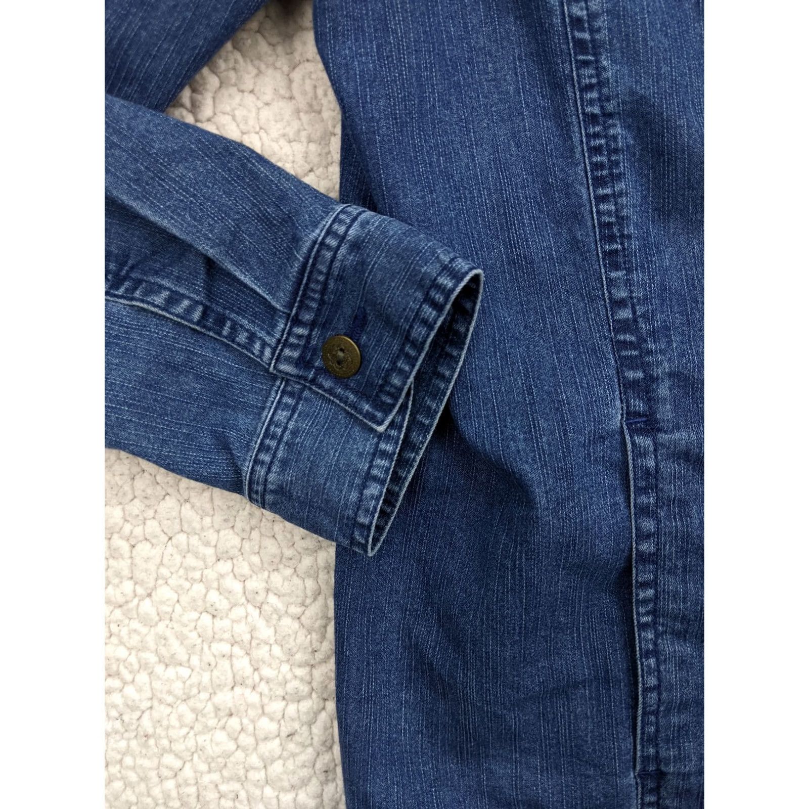 Vintage Alfred Dunner Womens 4 Blue Embellished Jean Jacket Trucker Beads Chain Jacket Size 27" / US 4 / IT 40 - 3 Thumbnail