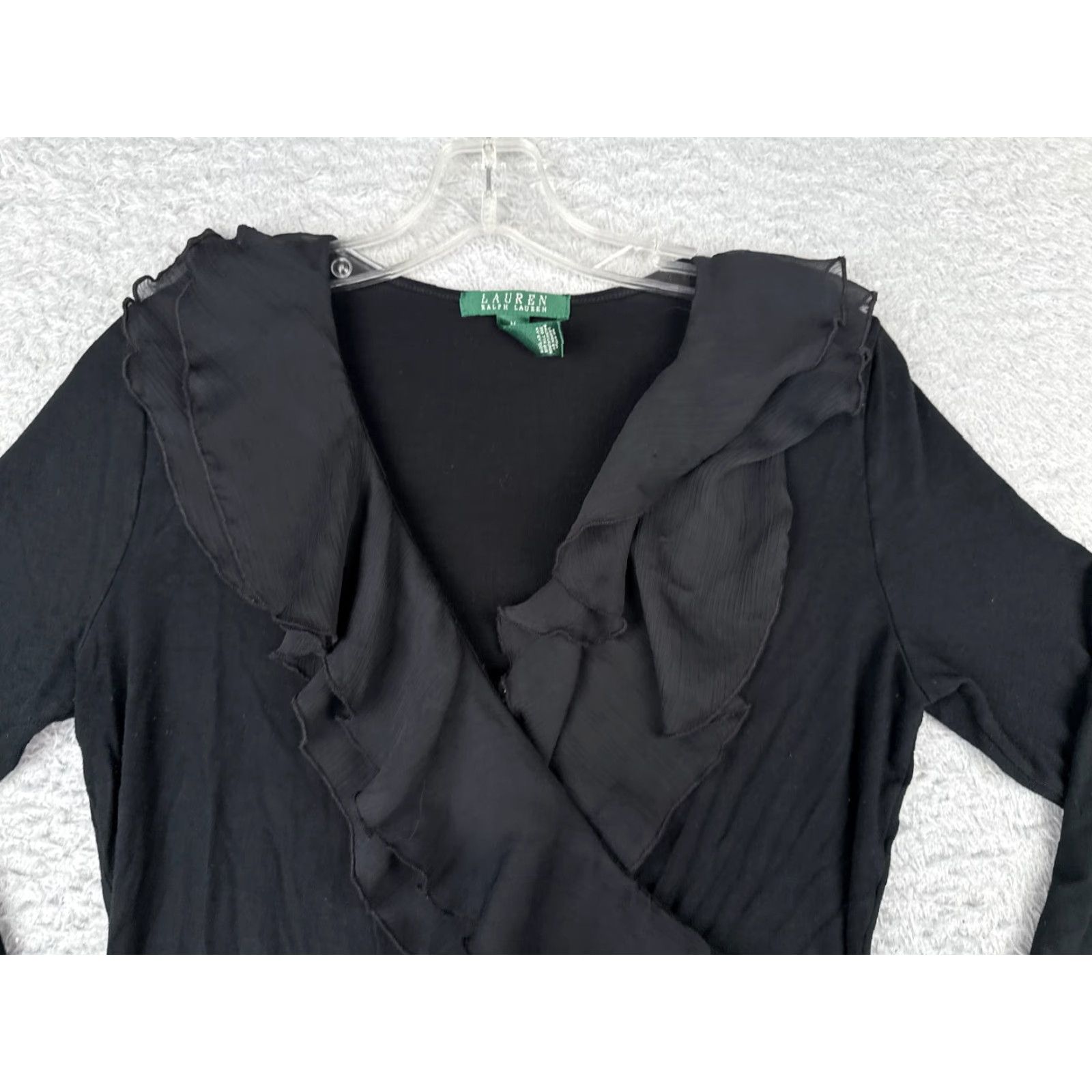 Ralph Lauren VINTAGE Ralph Lauren Women's Blouse Shirt Casual 3/4 Sleeve V-Neck Black Medium Jersey Ruffle All Seasons Size M / US 6-8 / IT 42-44 - 4 Thumbnail