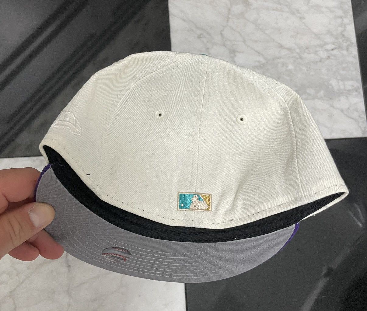 New Era 🔥 Exclusive Diamondbacks fitted side 7 metallic stitching Size ONE SIZE - 4 Thumbnail