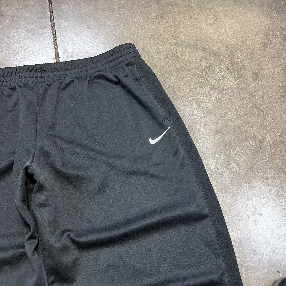 Nike × Vintage Vintage Nike Mini Swoosh Sweatpants Wide Leg Baggy Drill Y2K Size US 36 / EU 52 - 3 Thumbnail