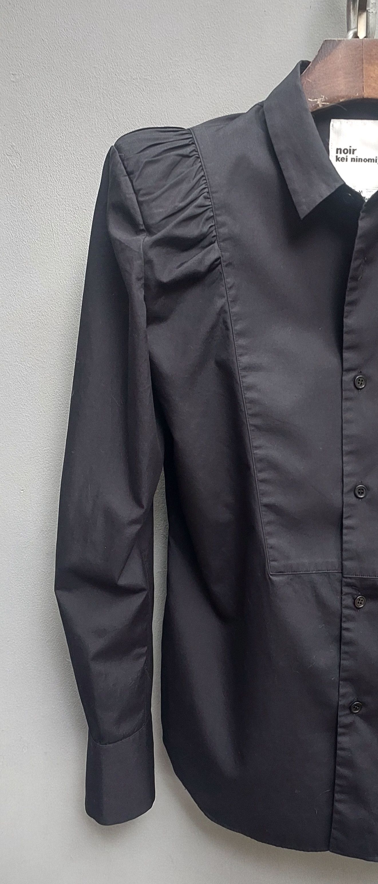 Noir Kei Ninomiya Noir Kei Ninomiya Black Structured Cotton Shirt Size M / US 6-8 / IT 42-44 - 6 Thumbnail