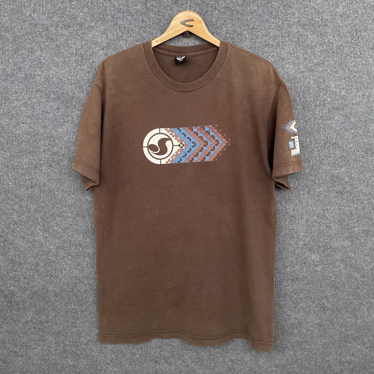 Vintage Vintage 2000s Mikey Taylor Skater Skateboard T Shirt Size US L / EU 52-54 / 3 - 1 Thumbnail