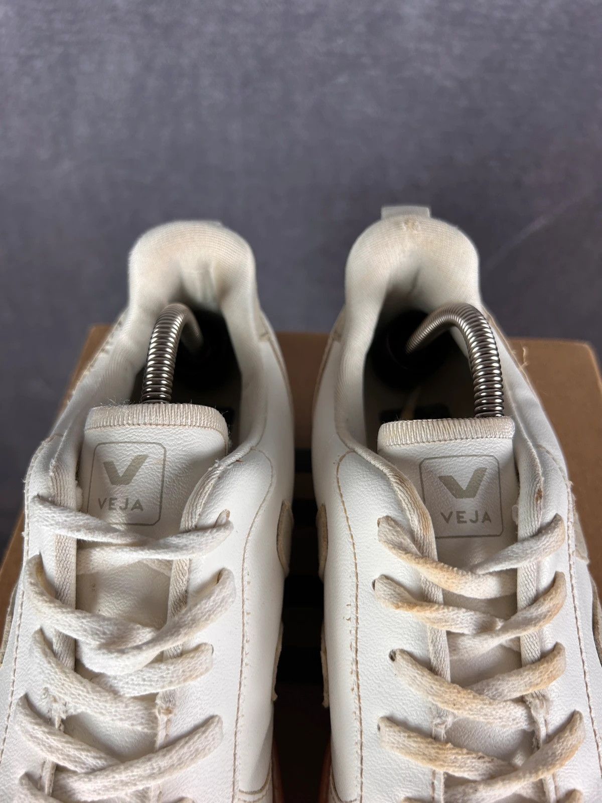 Designer × Veja Wata Veja cream brown leather sneakers big logo Size US 7 / IT 37 - 7 Thumbnail
