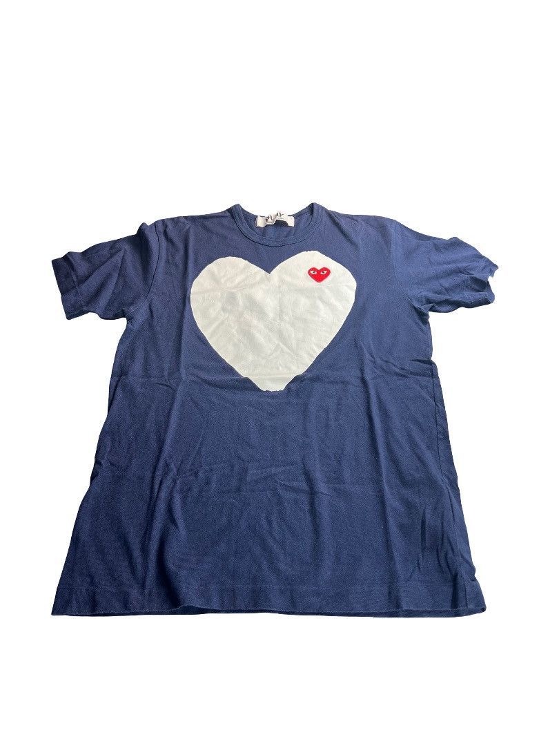 Comme des Garcons Comme des Garçons PLAY Navy T-Shirt with Large Heart Logo L Size US L / EU 52-54 / 3 - 1 Thumbnail