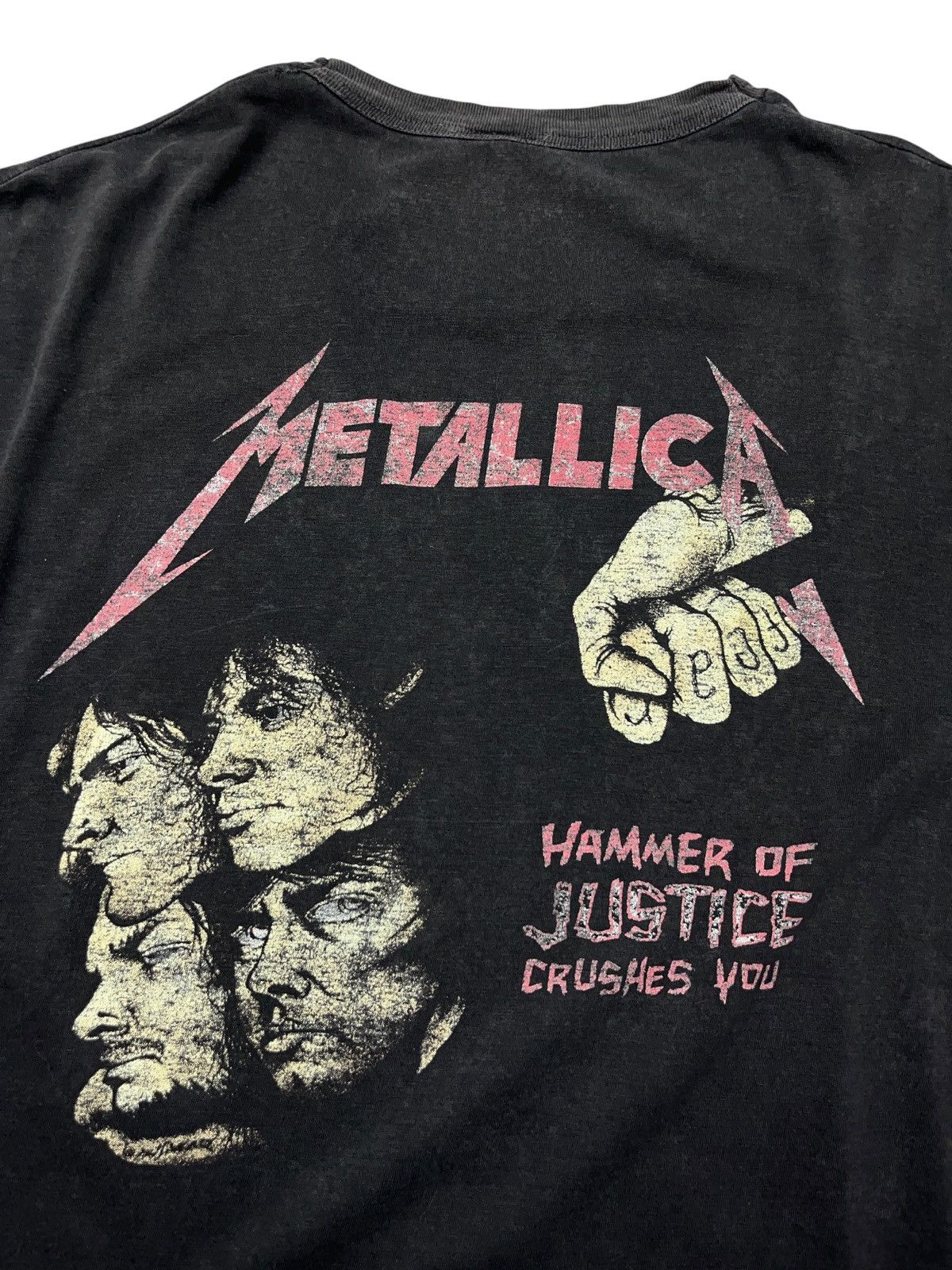 Metallica Vintage 1988 Metallica Distressed T-shirt Damaged Justice Size US L / EU 52-54 / 3 - 11 Thumbnail