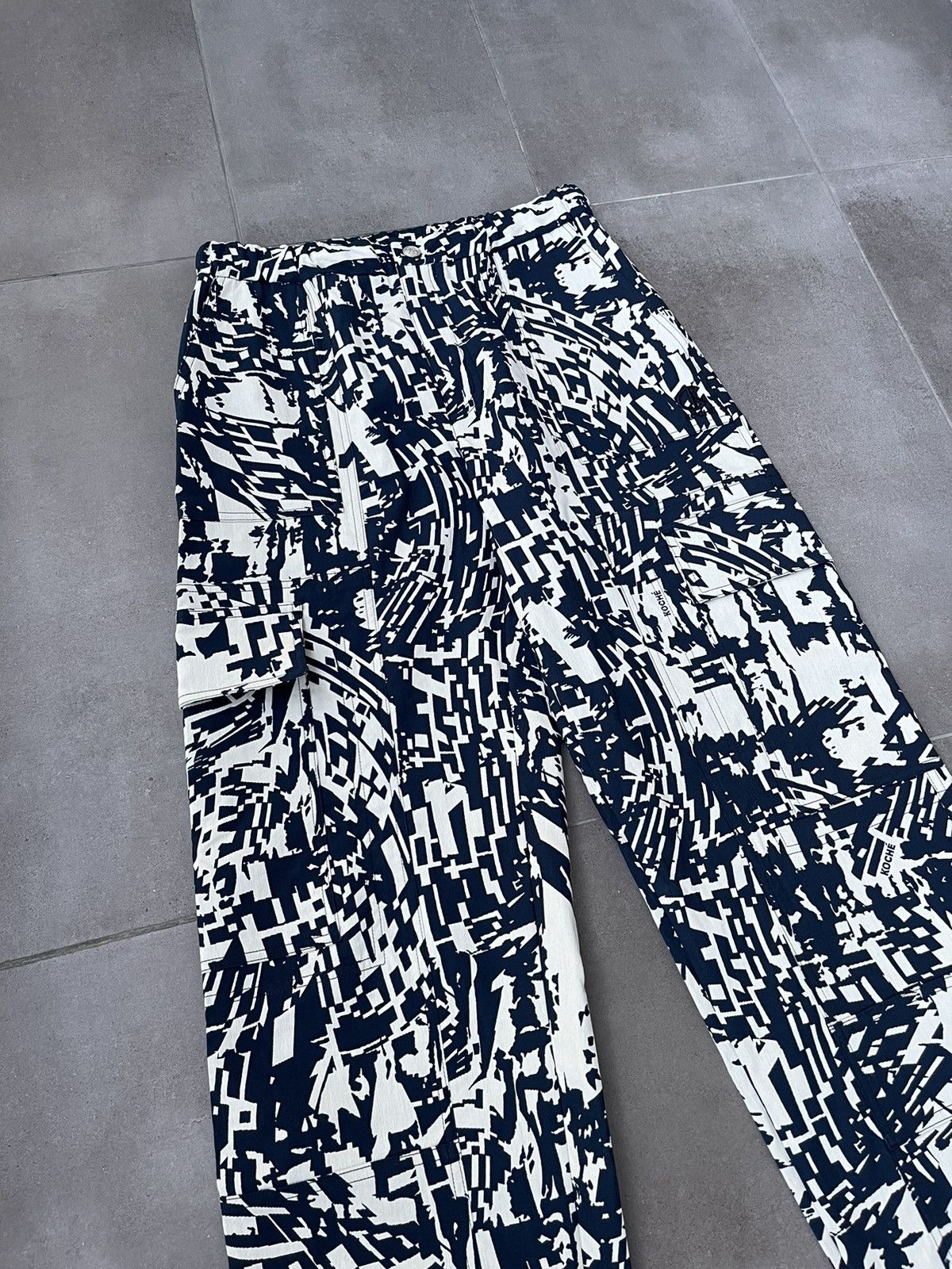 Other !DS! SS23 Koche Abstract White Blue Cargo Pants Size US 32 / EU 48 - 8 Thumbnail