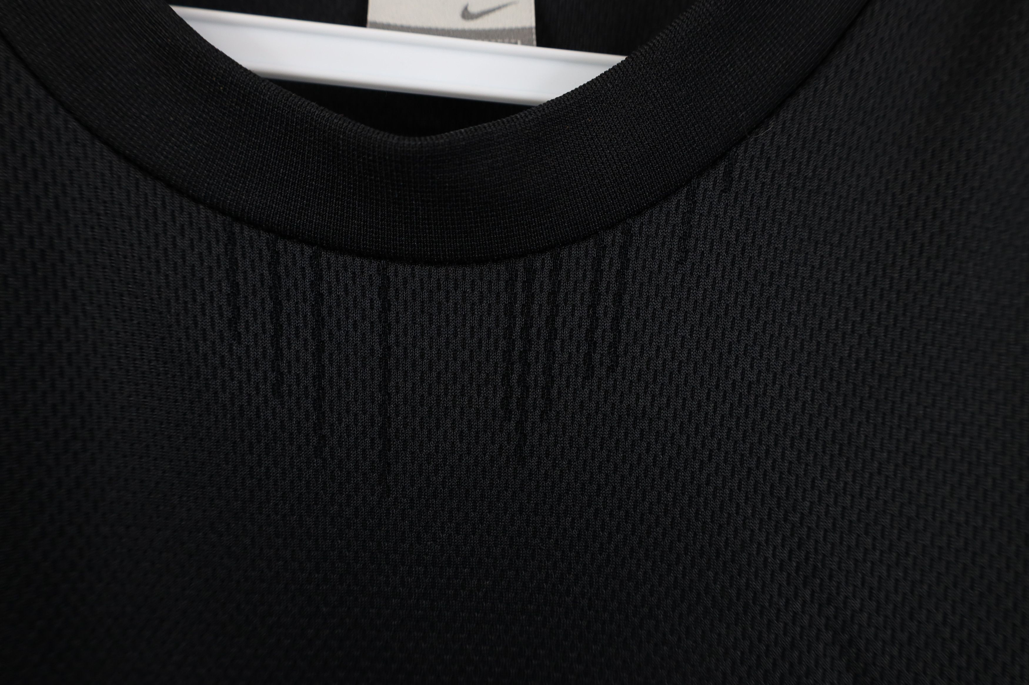 Nike Vintage Y2K Nike Mini Swoosh Knit Short Sleeve T-Shirt Black Size US L / EU 52-54 / 3 - 5 Thumbnail