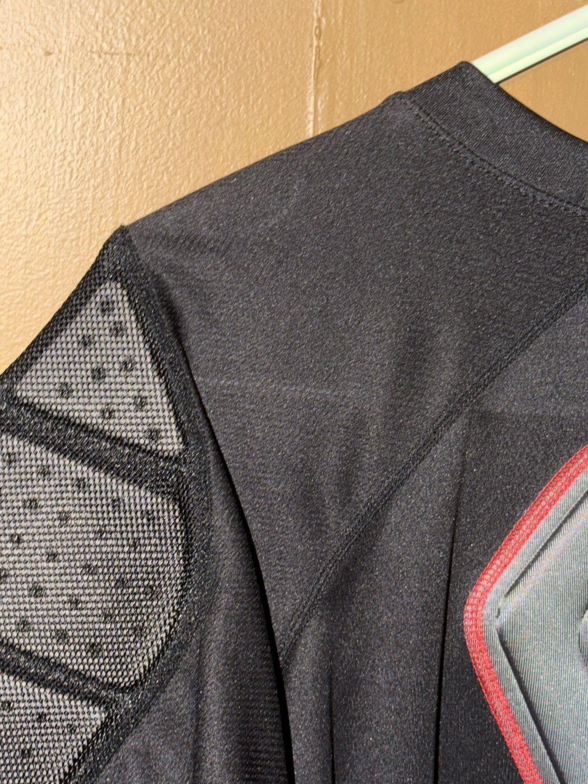 Ccm CCM Hockey Senior Men’s Size Large Roller Padded Undershirt Size US L / EU 52-54 / 3 - 18 Thumbnail