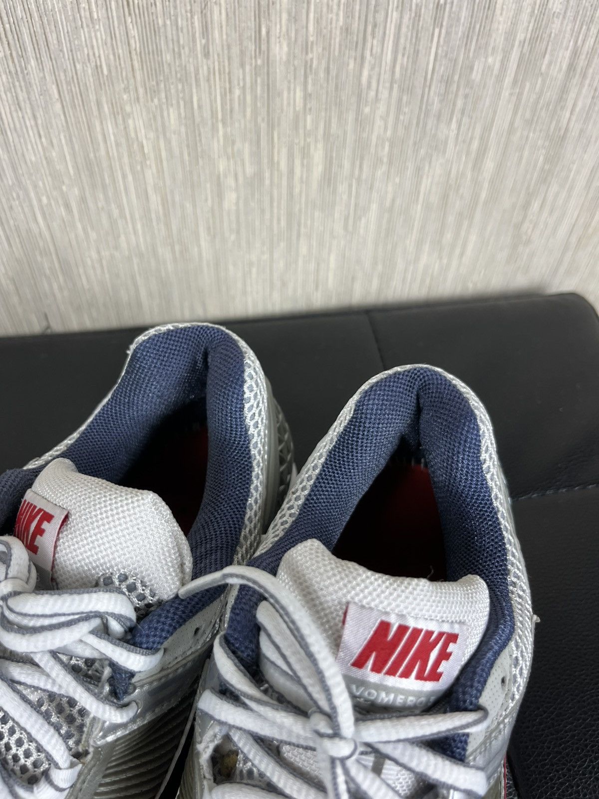 Nike Vintage Nike Vomero 5 mesh y2k silver retro sneakers shoes Size US 8 / EU 41 - 23 Thumbnail