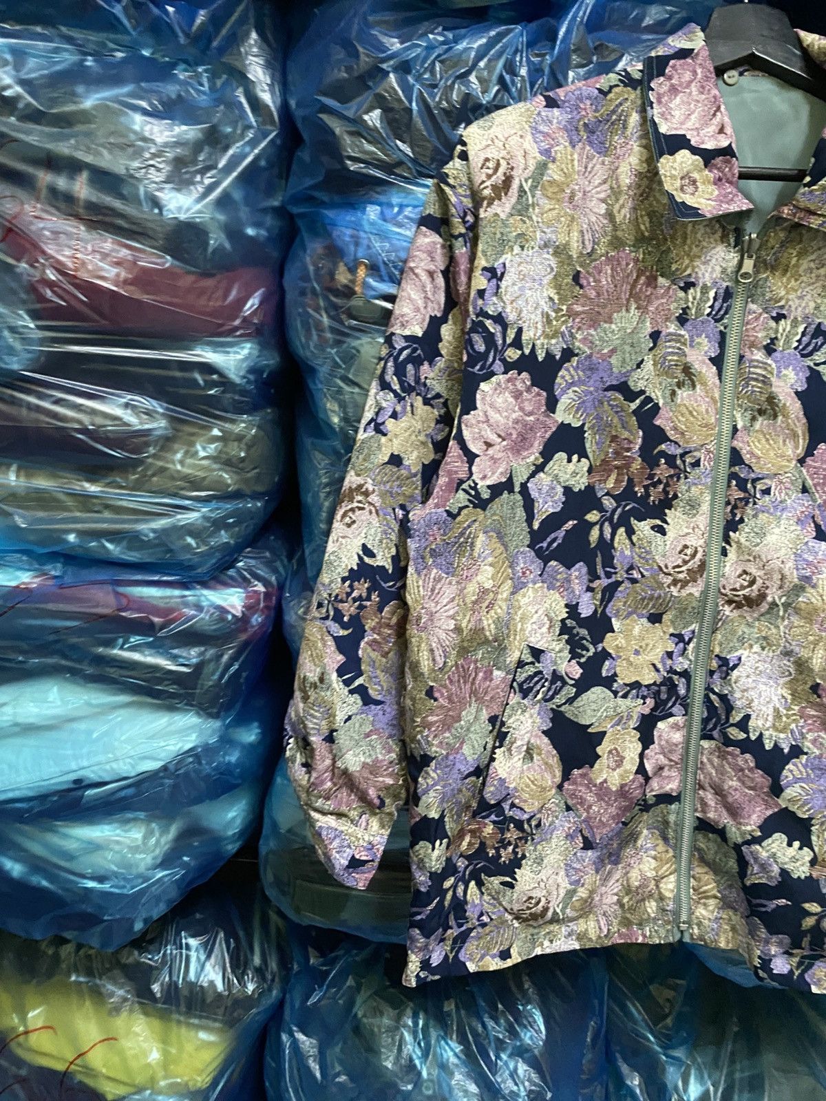 Vintage Vintage 90s Best Collection Japan Floral Tapestry Zip Jacket Size US M / EU 48-50 / 2 - 6 Thumbnail