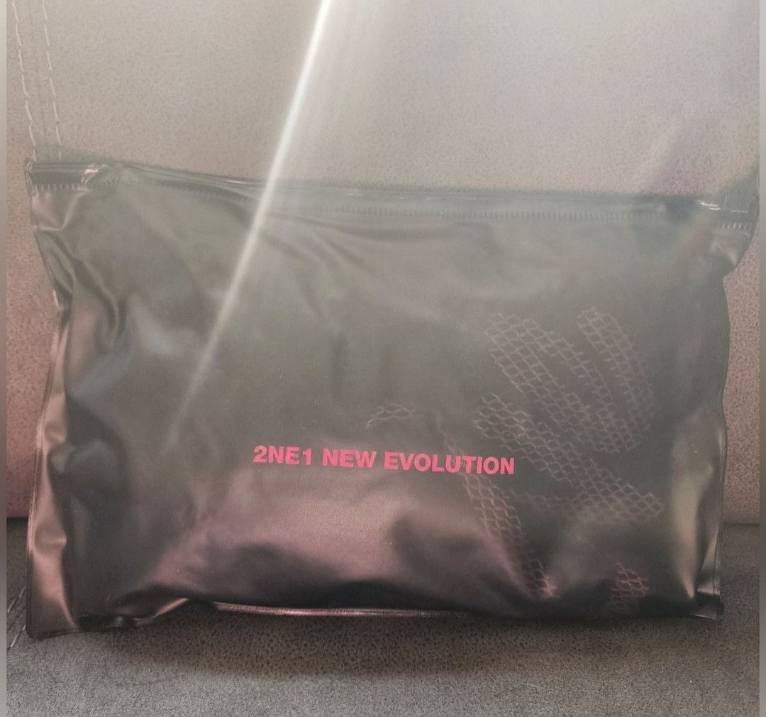 Other 2NE1 I LOVE YOU Mesh Shirt OS Black & New Evolution Pouch Size ONE SIZE - 6 Thumbnail