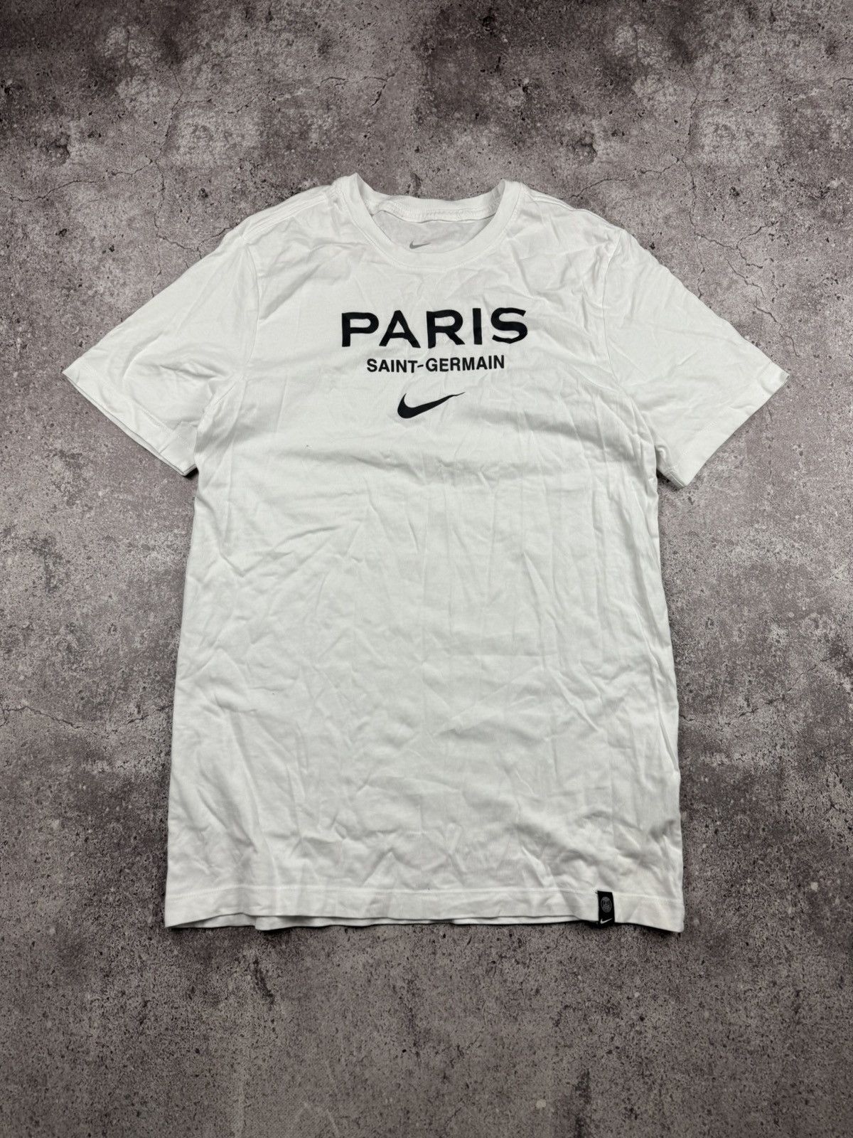 Nike Nike PSG Paris Saint Germain t-shirt rare retro hype Y2K Size US S / EU 44-46 / 1 - 1 Thumbnail