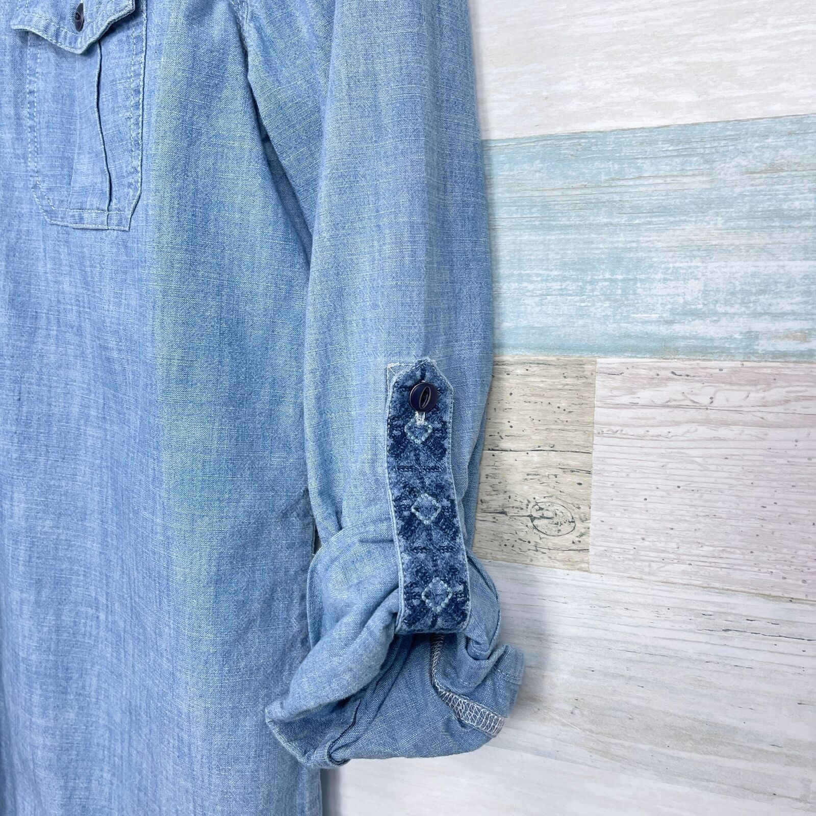 Lauren Ralph Lauren LRL Ralph Lauren Southwestern Embroidered Chambray Shirt Size XS / US 0-2 / IT 36-38 - 3 Thumbnail