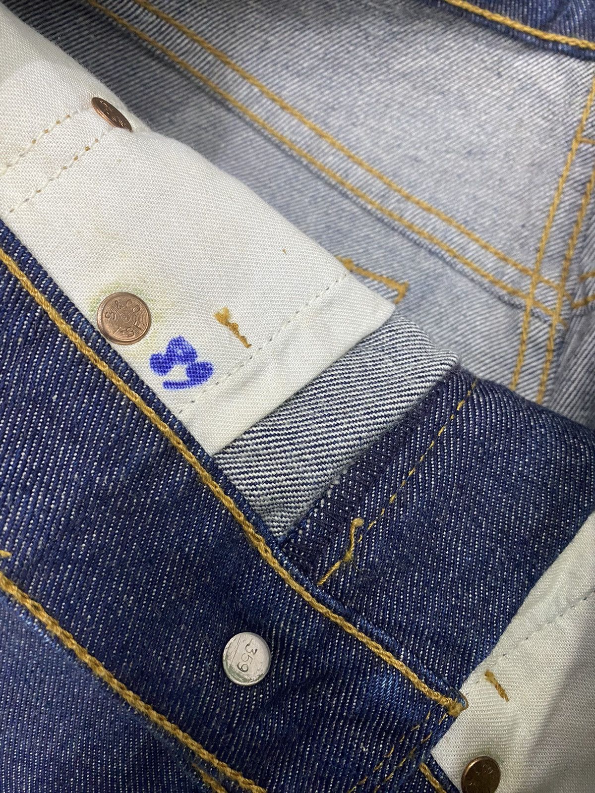 Japanese Brand × Levi's 🔥LEVIS 517 BELL BOTTOM FLARE DISTRESSED DENIM FLARED JEANS Size US 28 / EU 44 - 10 Thumbnail