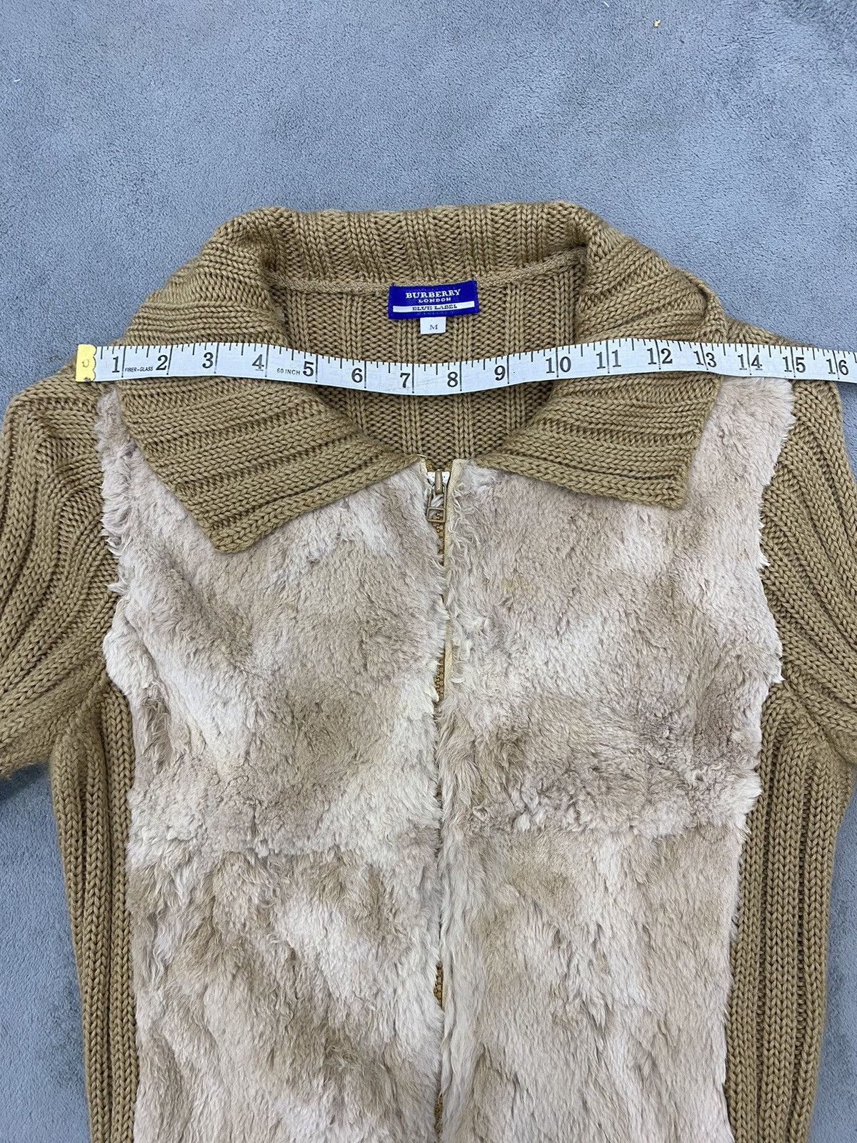Burberry (N) BURBERRY CARDIGAN KNIT FUR Size M / US 6-8 / IT 42-44 - 16 Thumbnail