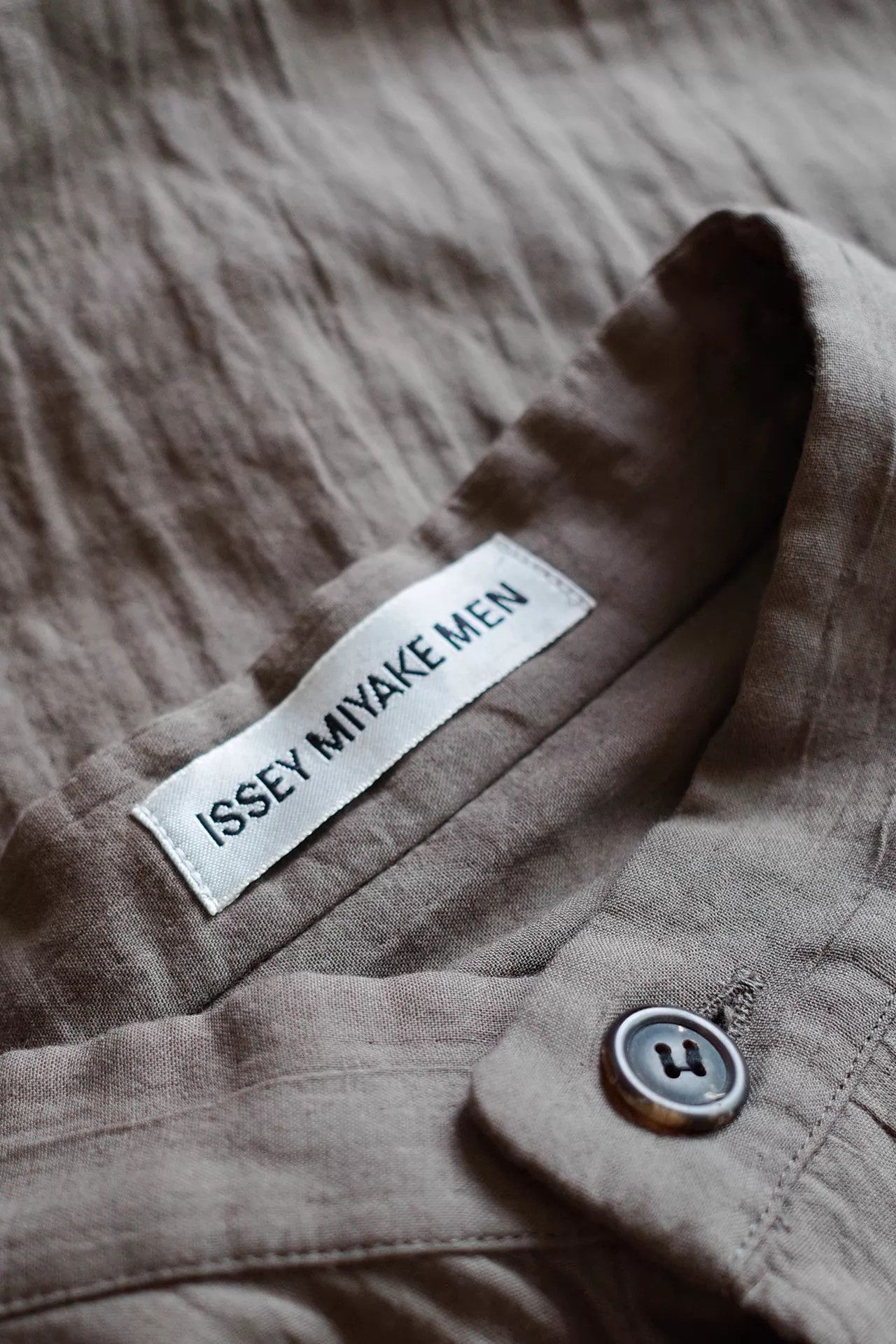Issey Miyake Issey Miyake Men 90s Sun-Faded Cotton Voile Collarless Shirt Size US L / EU 52-54 / 3 - 6 Thumbnail