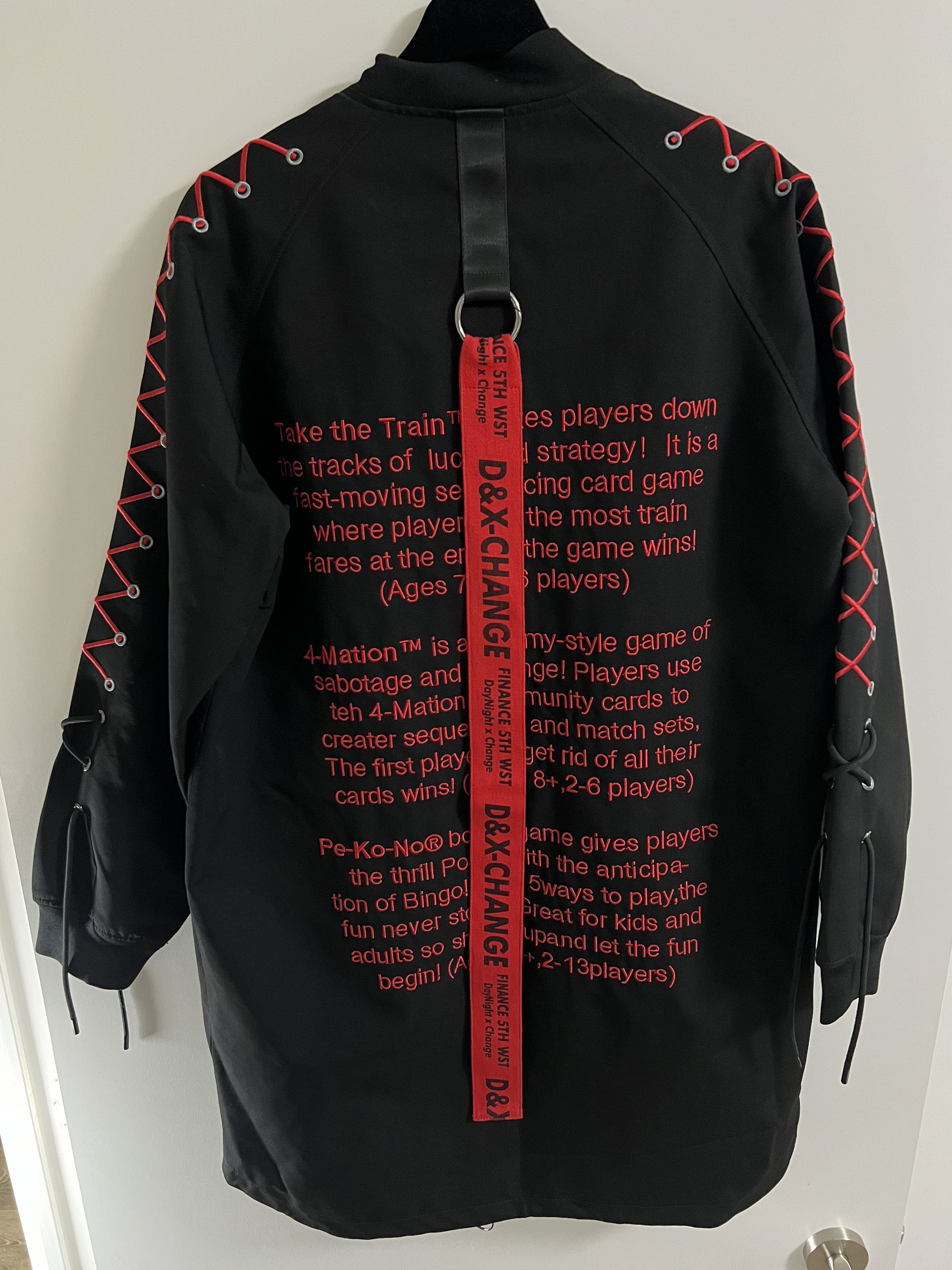 Other Letter Embroidery Threaded Black Parka with Red Straps Size US L / EU 52-54 / 3 - 6 Thumbnail