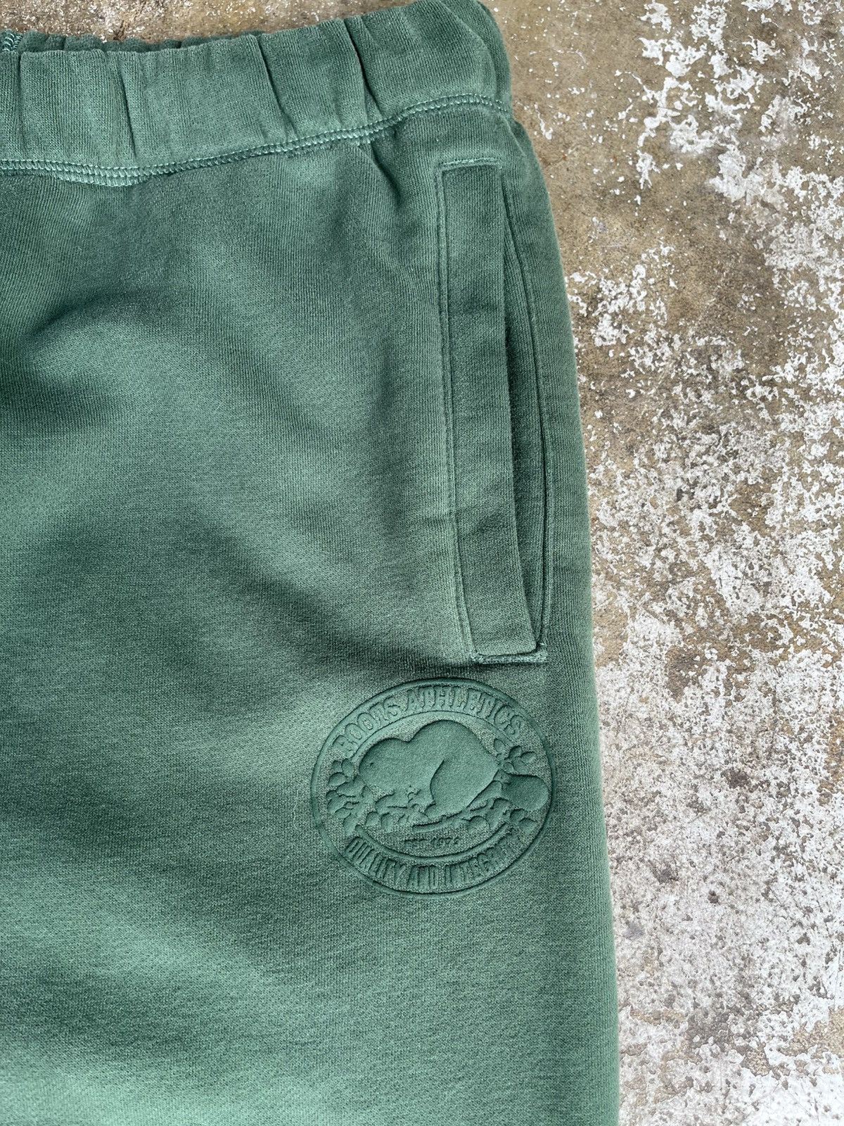 Roots Roots Athletics Green Sweatpants Size US 32 / EU 48 - 1 Thumbnail