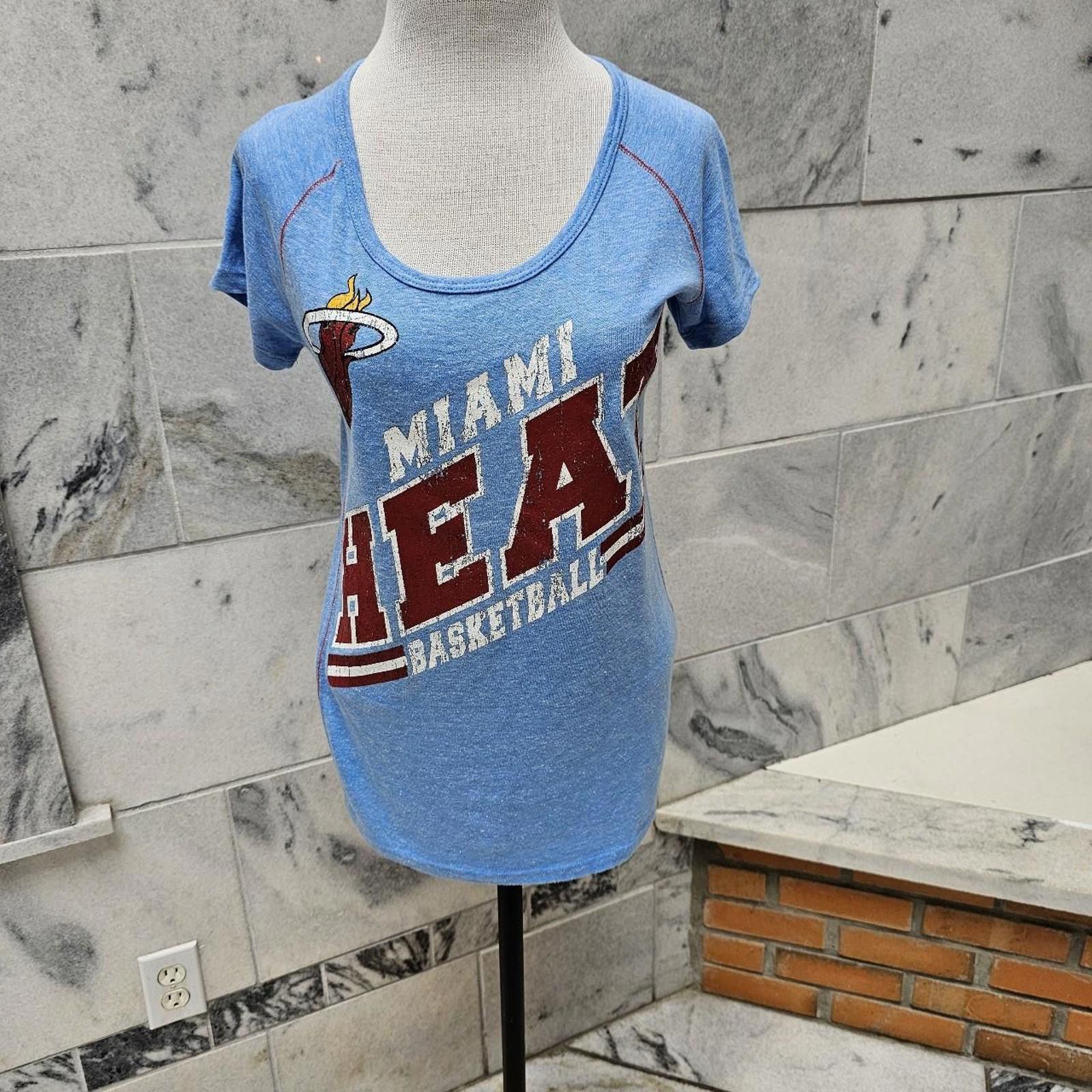 NBA NBA Miami Heat Basketball Women's Blue T-shirt Size M / US 6-8 / IT 42-44 - 1 Thumbnail