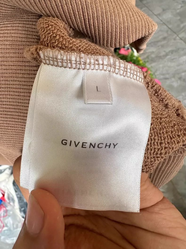 Givenchy Givenchy Givenchy Classic Logo Crew Neck Sweatshirt -2507 Size US L / EU 52-54 / 3 - 6 Thumbnail