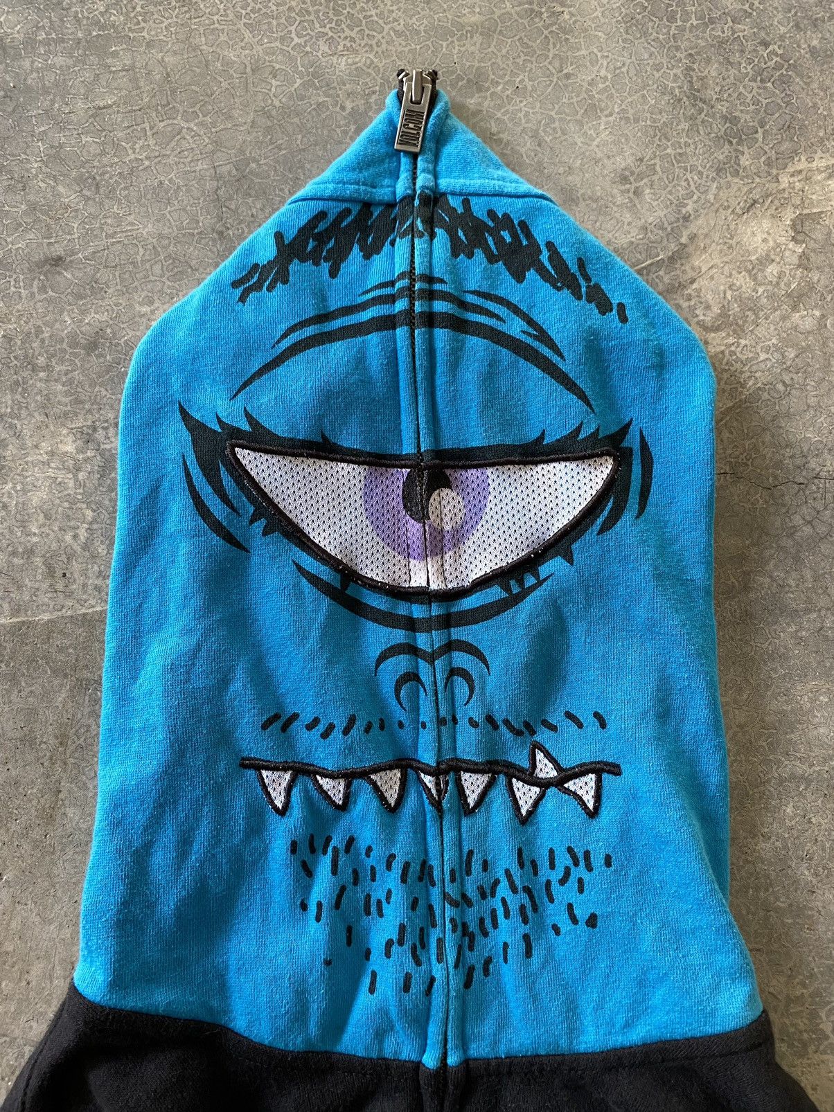 Japanese Brand 2000s Volcom gimp one eye hoodie Size US L / EU 52-54 / 3 - 10 Thumbnail