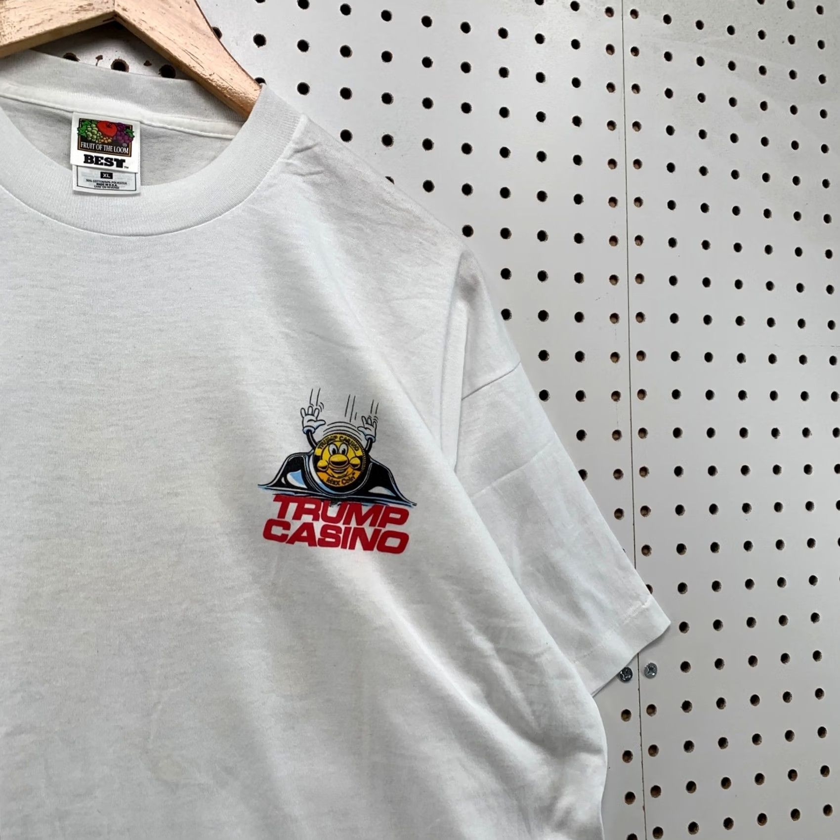 Fruit Of The Loom VINTAGE Trump Casino Shirt Mens XL White 90s SIngle Stitch Slot Graphic T Size US XL / EU 56 / 4 - 6 Thumbnail