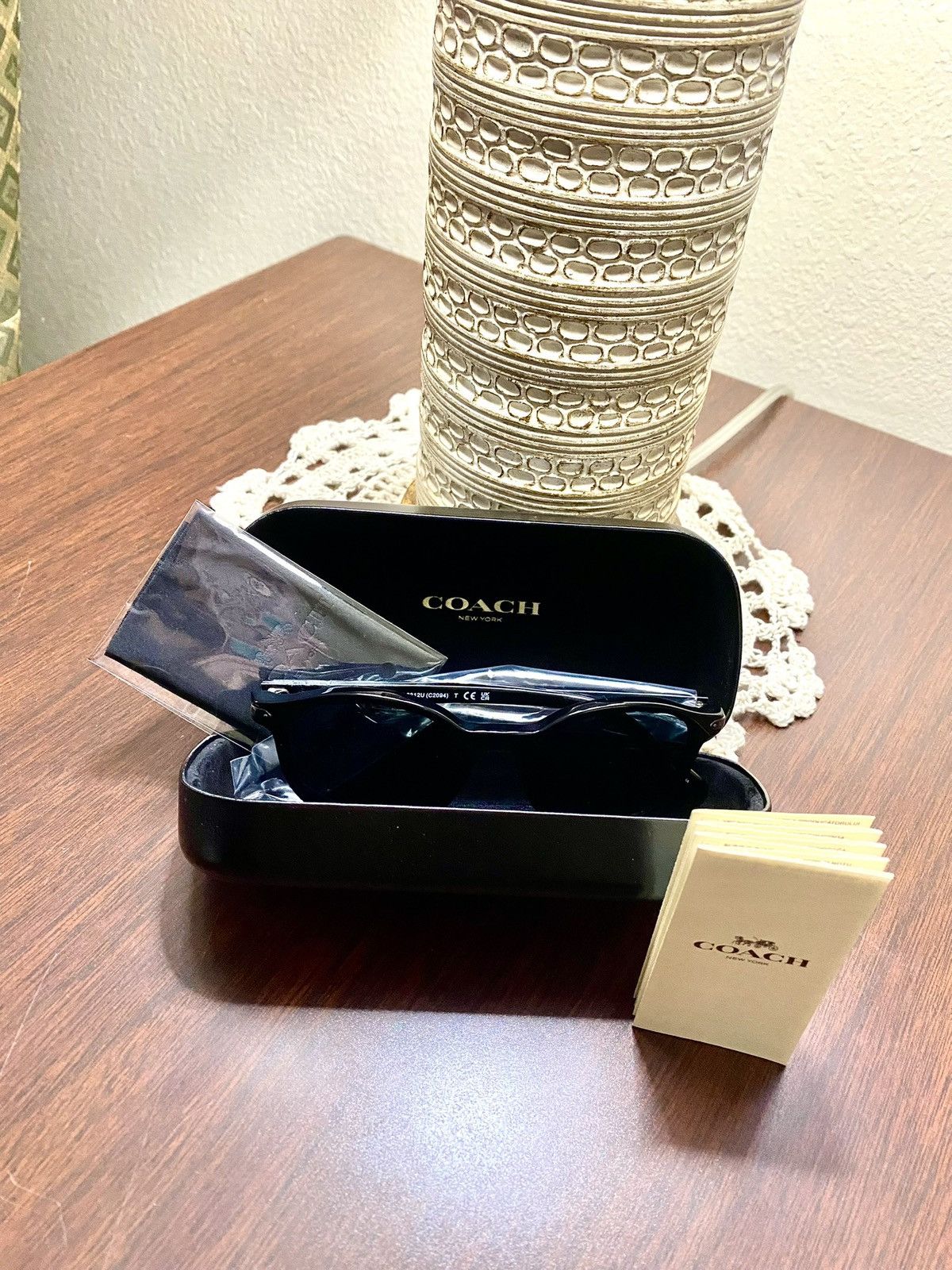 Coach COACH Round Framed Black Sunglasses Size ONE SIZE - 6 Thumbnail