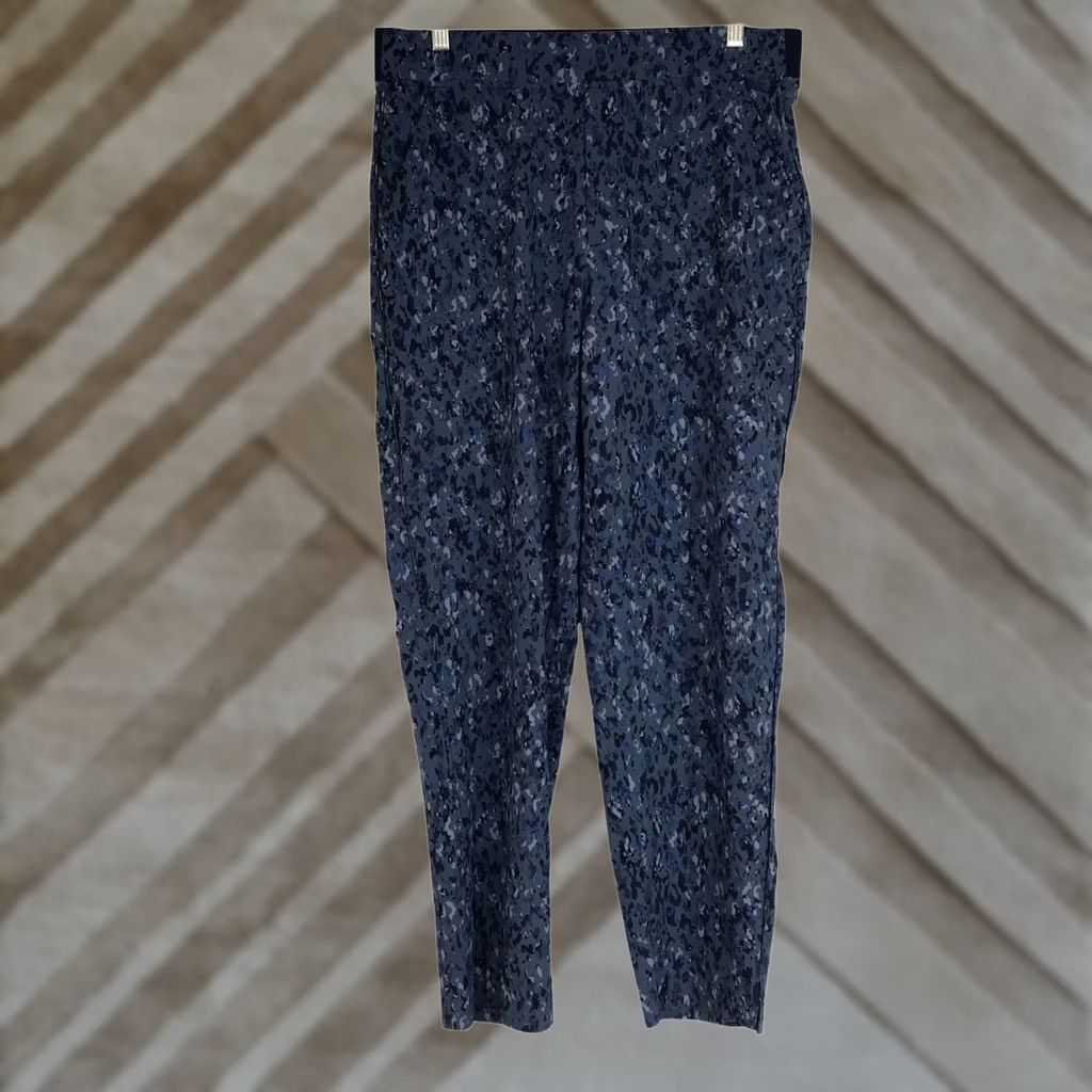 Athleta VINTAGE ATHLETA WOMEN'S 12 BLUE POLYESTER BLEND ELASTIC WAIST PANT Shirt? Size 34" / US 12 / IT 48 - 1 Thumbnail
