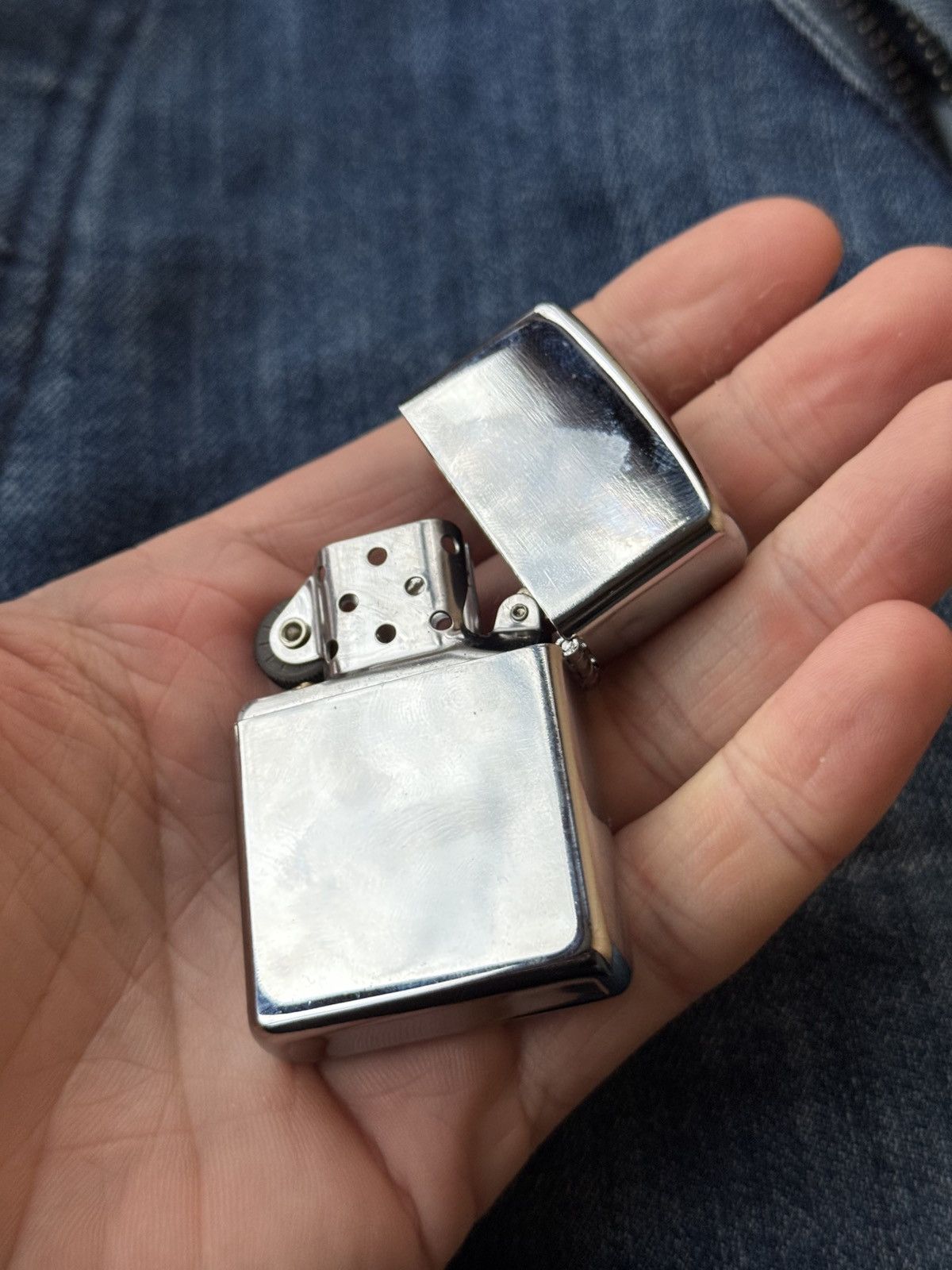Rap Tees Damn album cigar lighter, work! Size ONE SIZE - 2 Thumbnail