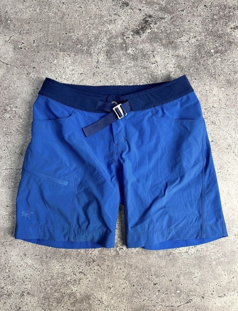 Arc'teryx Arcteryx Cargo Shorts Vintage Climbing Size 30" / US 8 / IT 44 - 2 Thumbnail