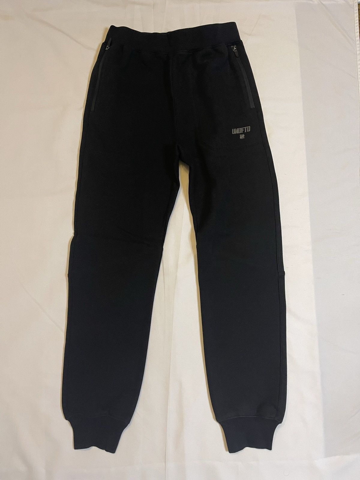 Undefeated Undefeated Technical Sweatpant essentials yeezy supreme nike Size US 33 - 1 Thumbnail