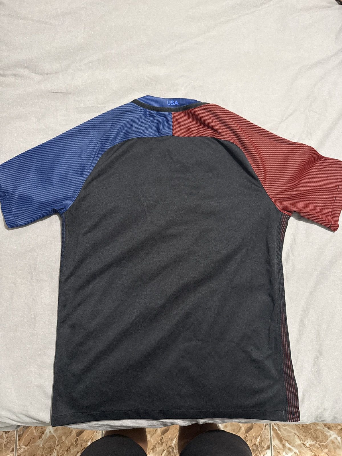 Nike USA Soccer Size US M / EU 48-50 / 2 - 2 Thumbnail