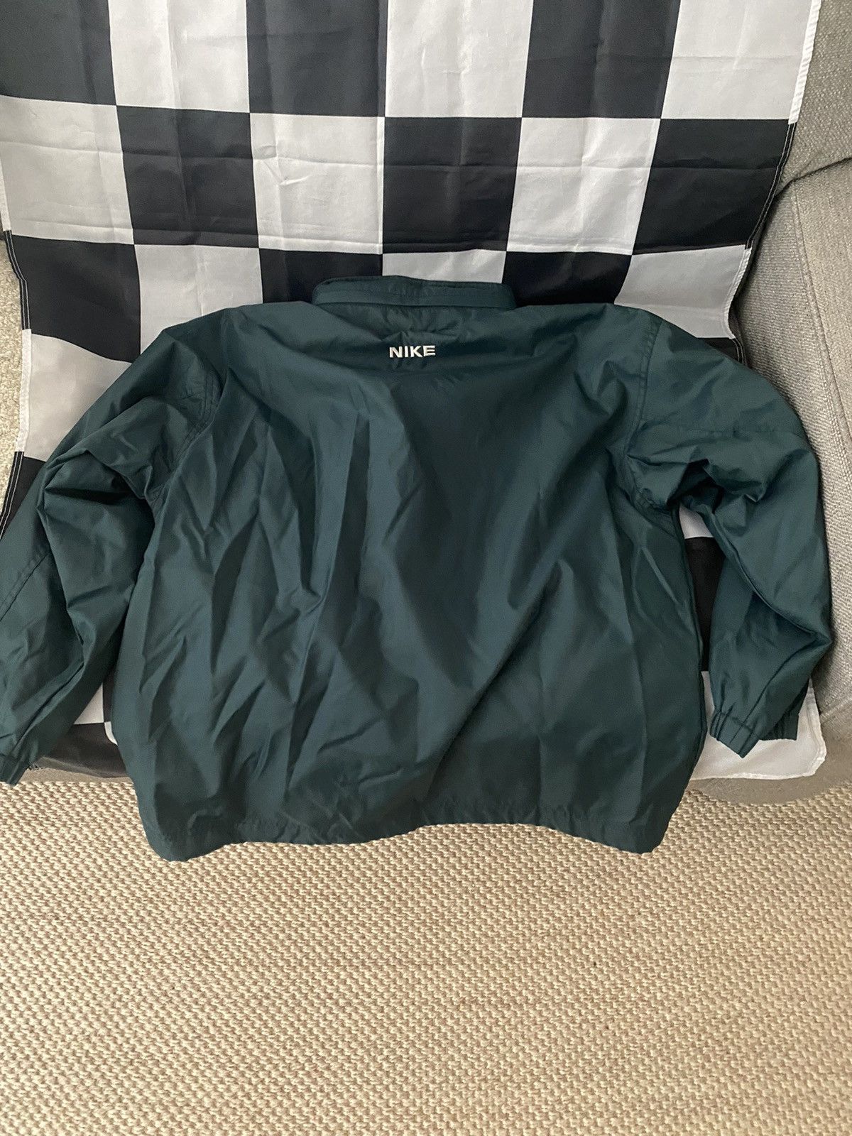 Nike Vintage Lightweight Nike Rain Jacket sz M Size US M / EU 48-50 / 2 - 5 Thumbnail
