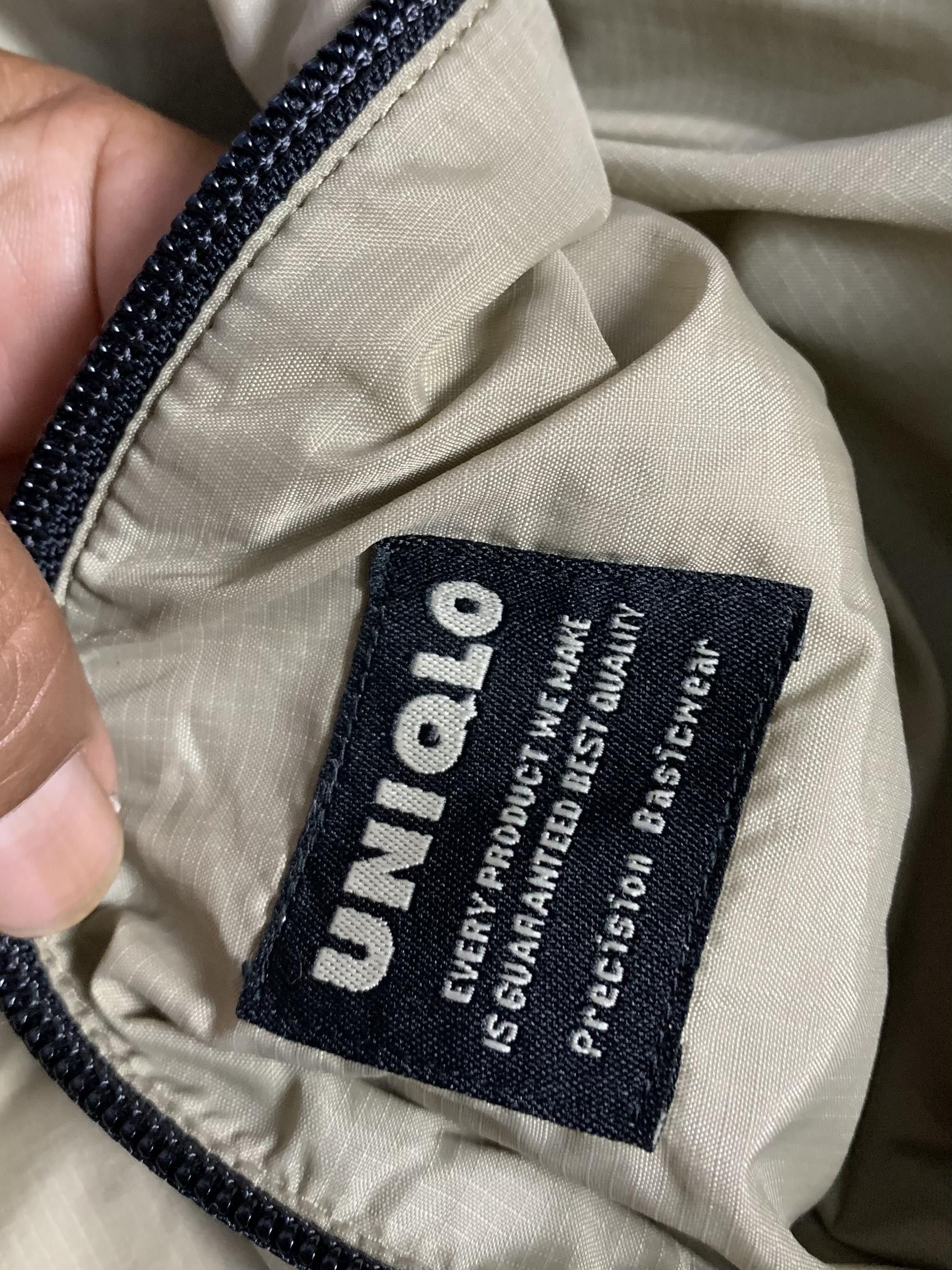 Uniqlo Vintage Uniqlo Beige Jacket Hooded Japanese Brand Style Size US L / EU 52-54 / 3 - 8 Thumbnail
