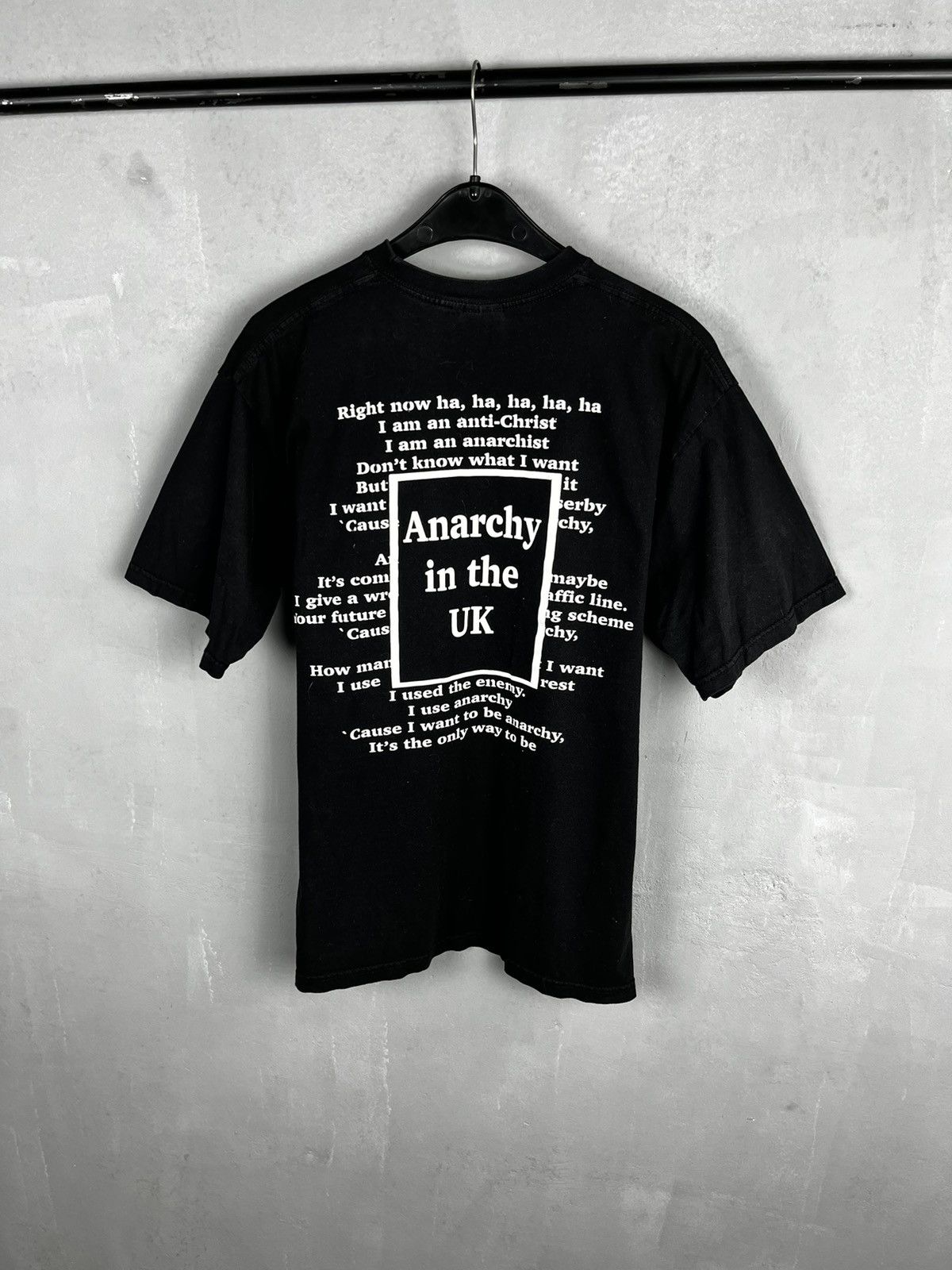 Band Tees × Vintage Vintage Sex Pistols Anarachy In The UK Punk Band Tee Rare Size US M / EU 48-50 / 2 - 1 Thumbnail