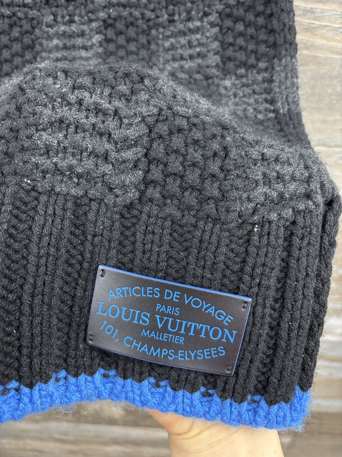Louis Vuitton Louis Vuitton Echarpe Helsinki Taiga Cashemere Scarf Size ONE SIZE - 2 Thumbnail