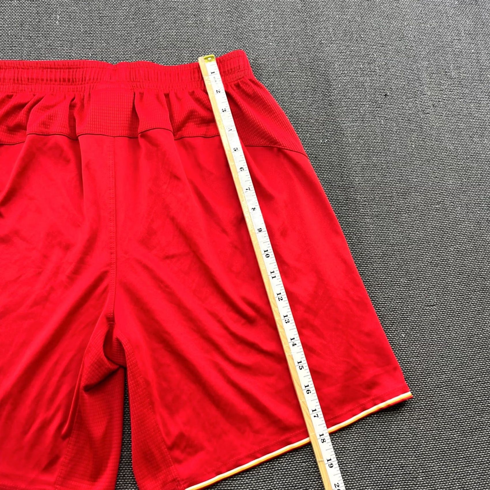 New Balance New Balance Liverpool 2015-2016 Home Mens Shorts M Red Football Adult Size US 31 - 7 Thumbnail