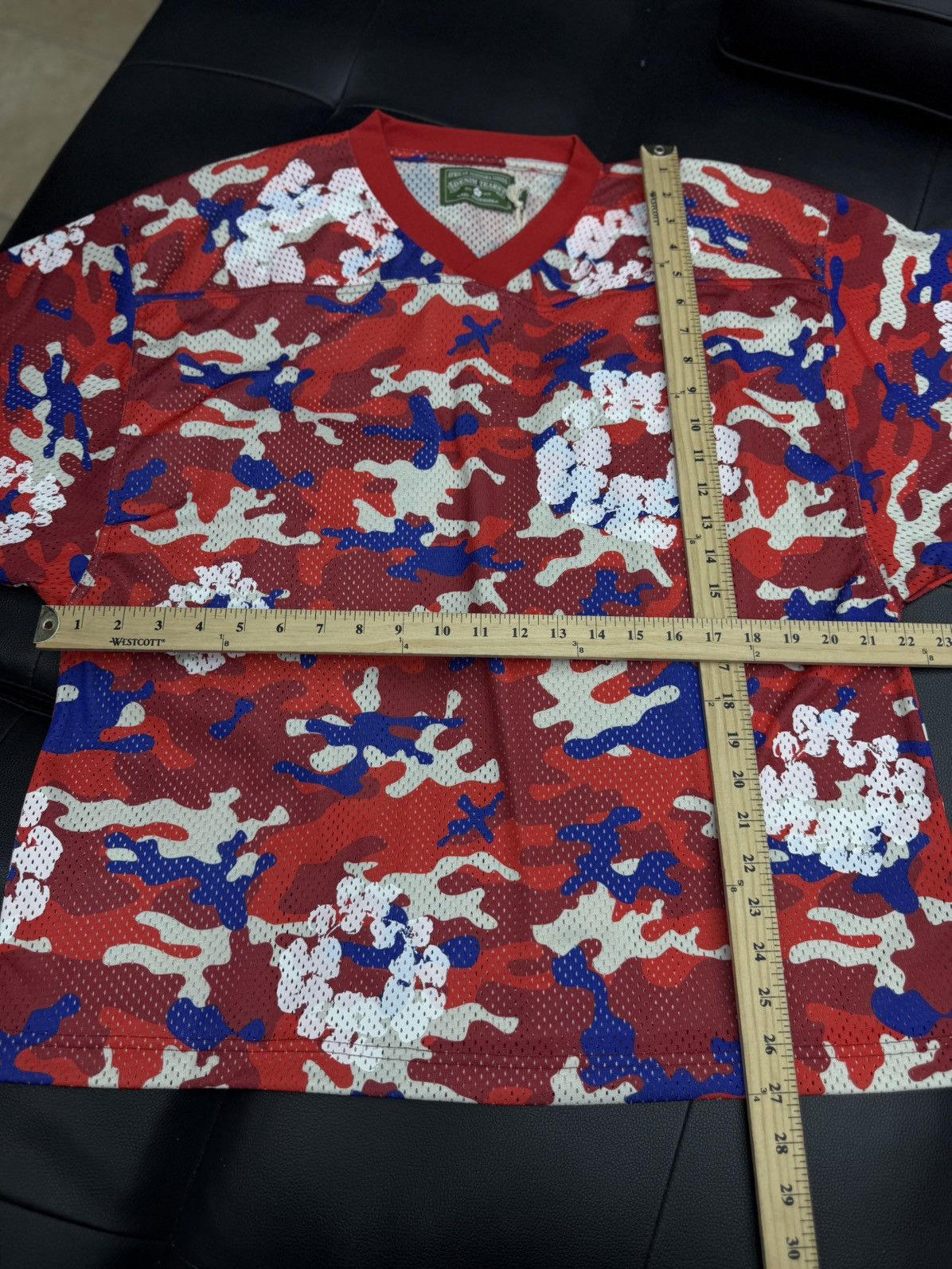 DENIM TEARS Denim Tears Red Camo Cotton Wreath Jersey Size S (NEW) Size US S / EU 44-46 / 1 - 6 Thumbnail
