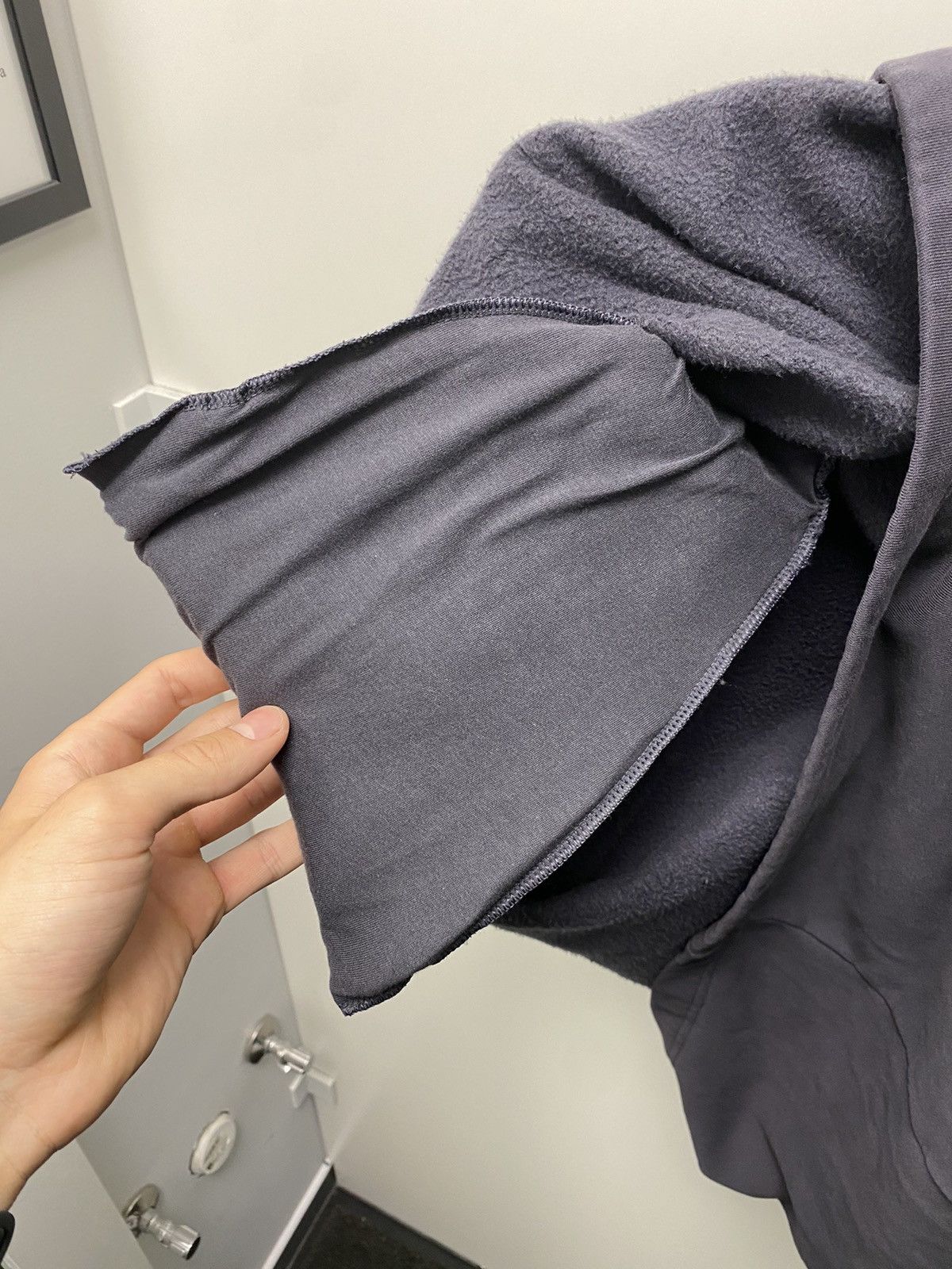 Gap × Kanye West YGEBB Dove Marketing Sample Shoulder Pads Tee Size US XL / EU 56 / 4 - 6 Thumbnail