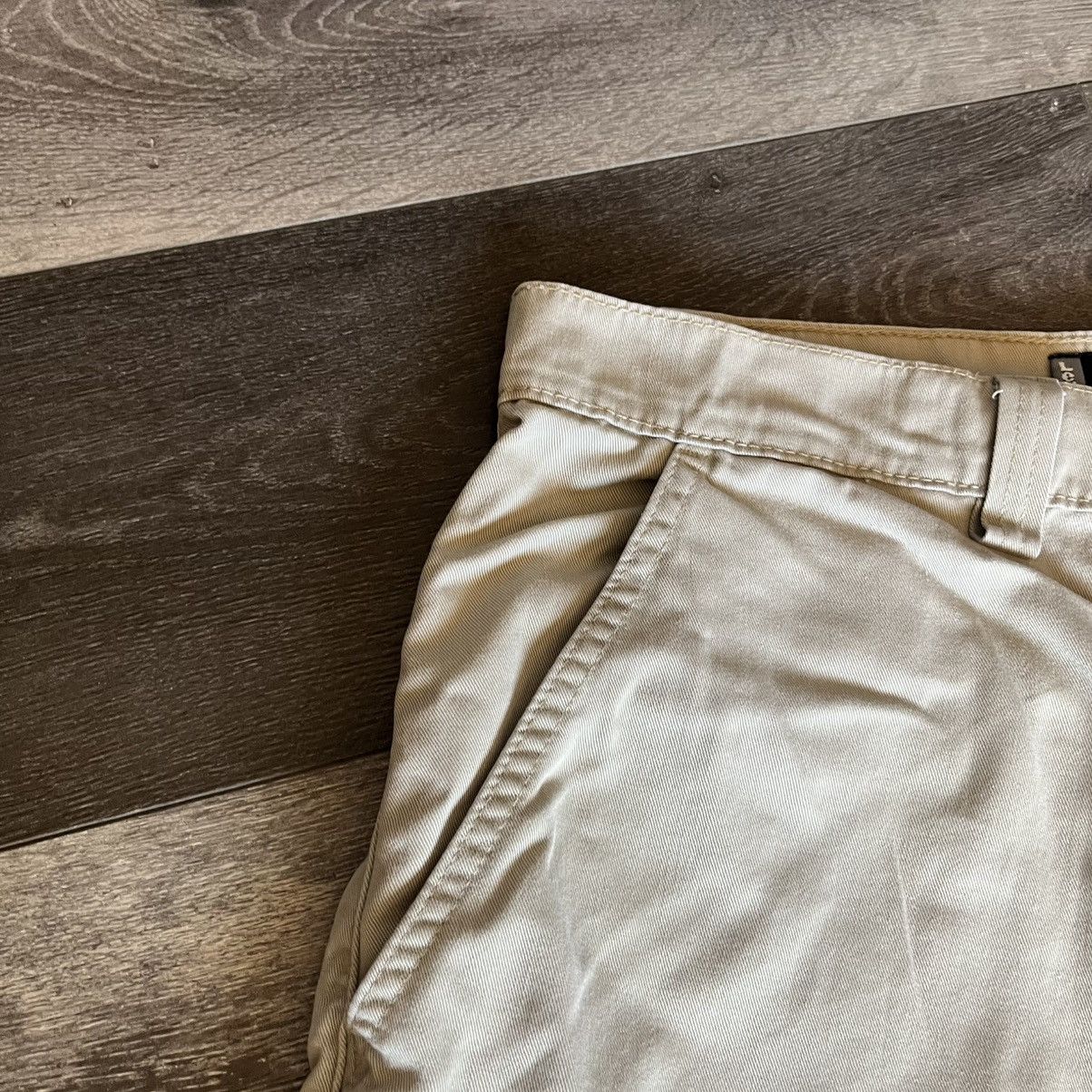 Levi's Vintage 1990s Levi’s Silver Tab Khakis Cargo Beige Shorts 36 Size US 36 / EU 52 - 6 Thumbnail