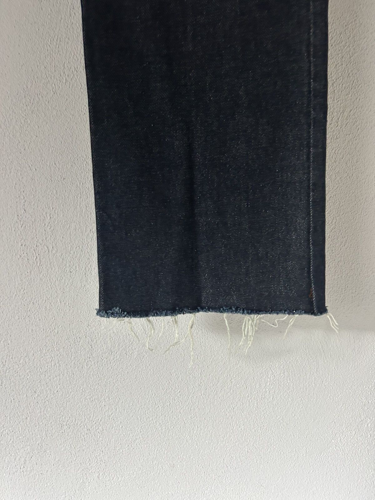 Valentino Valentino Raw Hem Dark Denim Jeans Size US 34 / EU 50 - 6 Thumbnail