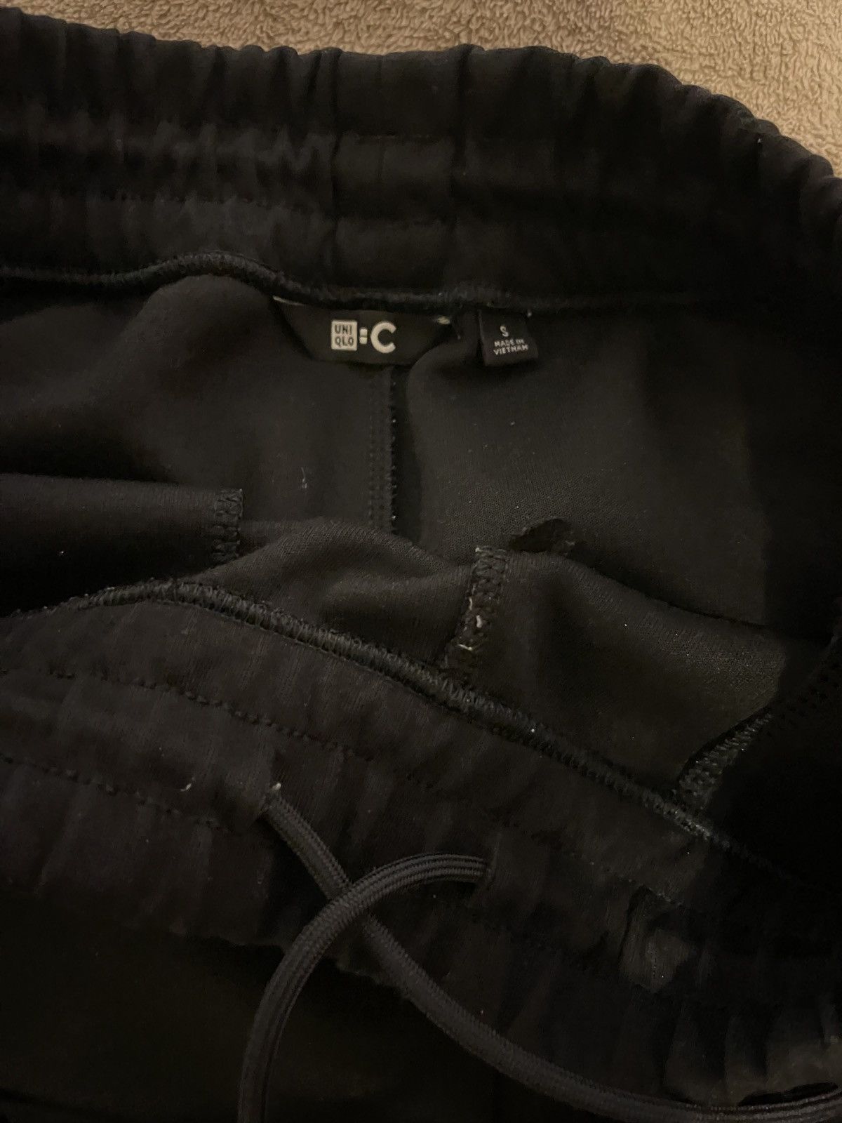 Uniqlo Uniqlo baggy Black sweats Size US 30 / EU 46 - 3 Thumbnail