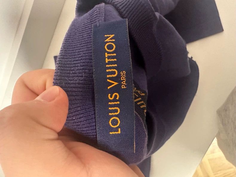 Louis Vuitton LOUIS VUITTON Blue knit short sleeves Size US L / EU 52-54 / 3 - 3 Thumbnail